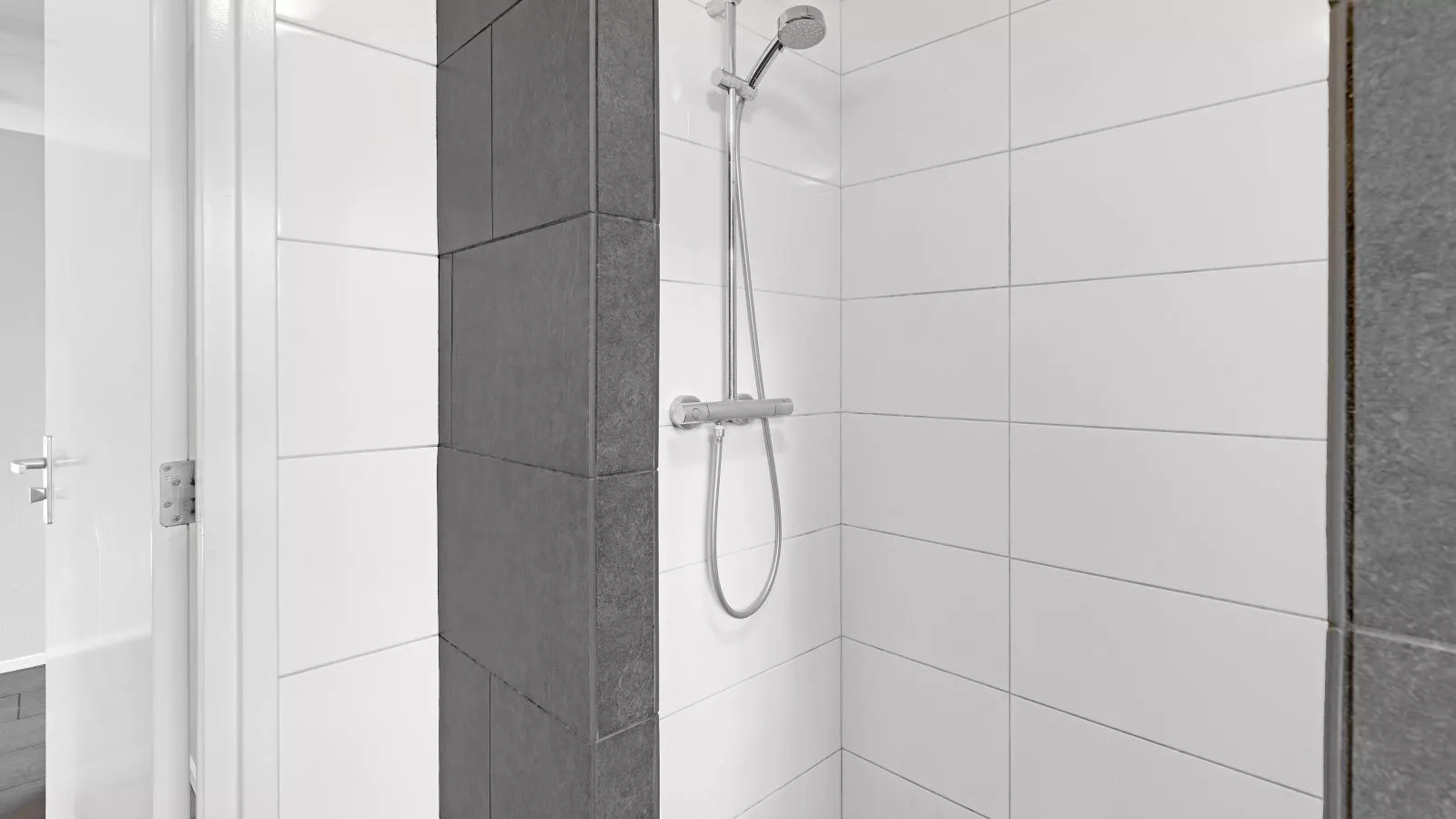 Boszicht Reutum-Badkamer