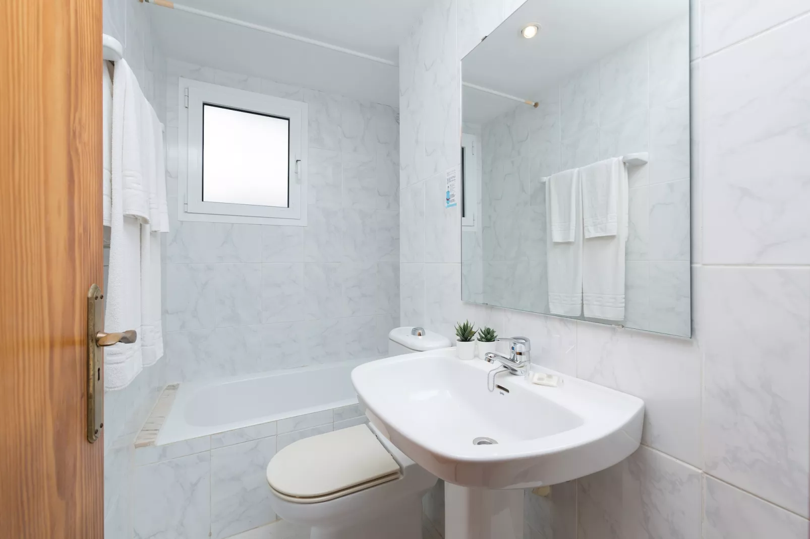 Oro Del Mar Iv Apartamento O2-Buitenkant zomer