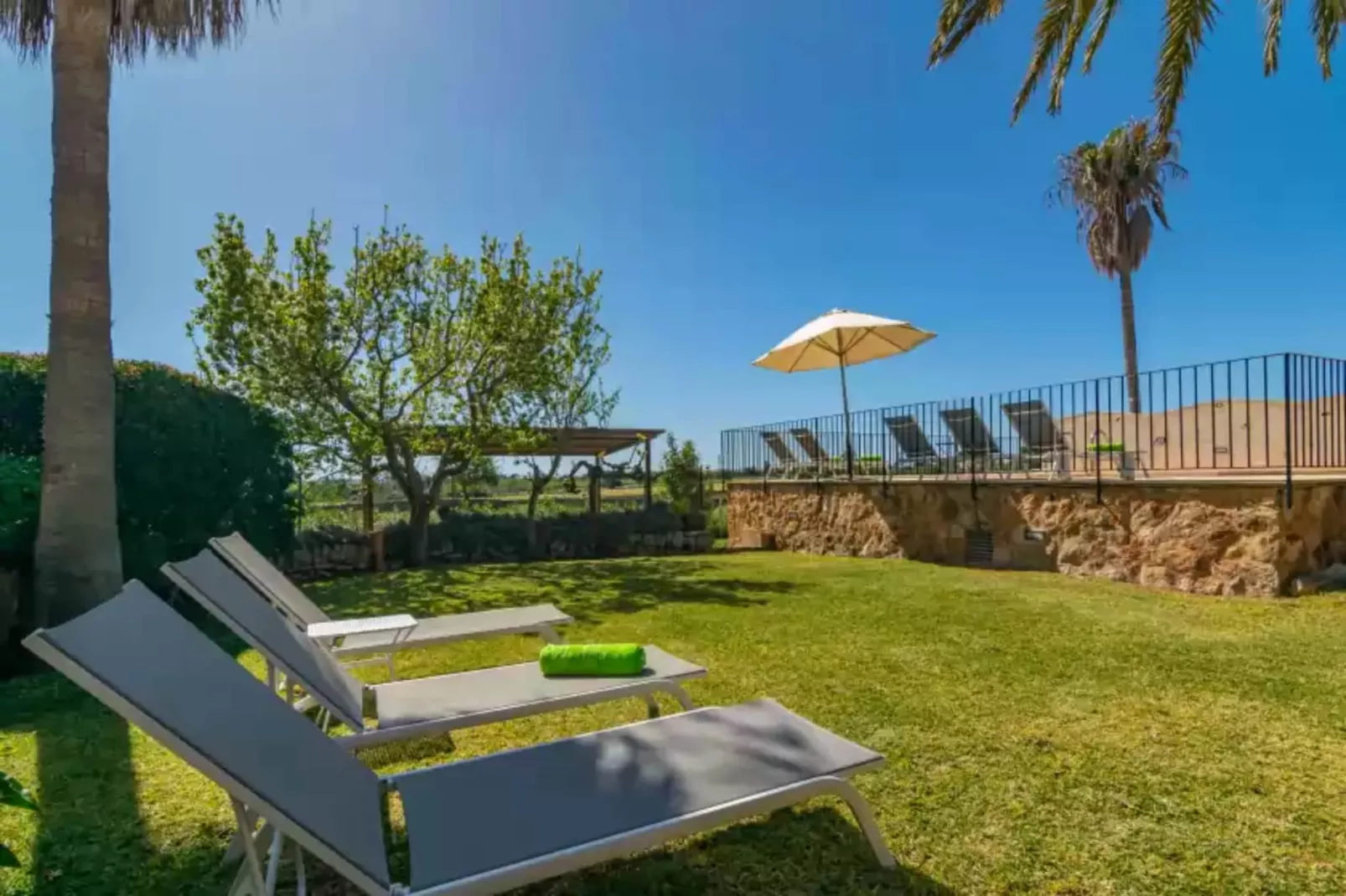Na Burguera-Terrasbalkon
