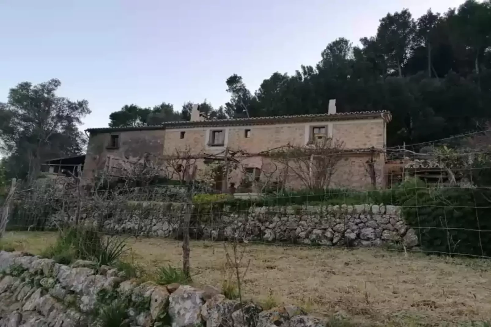Can PeÑes-Buitenkant zomer