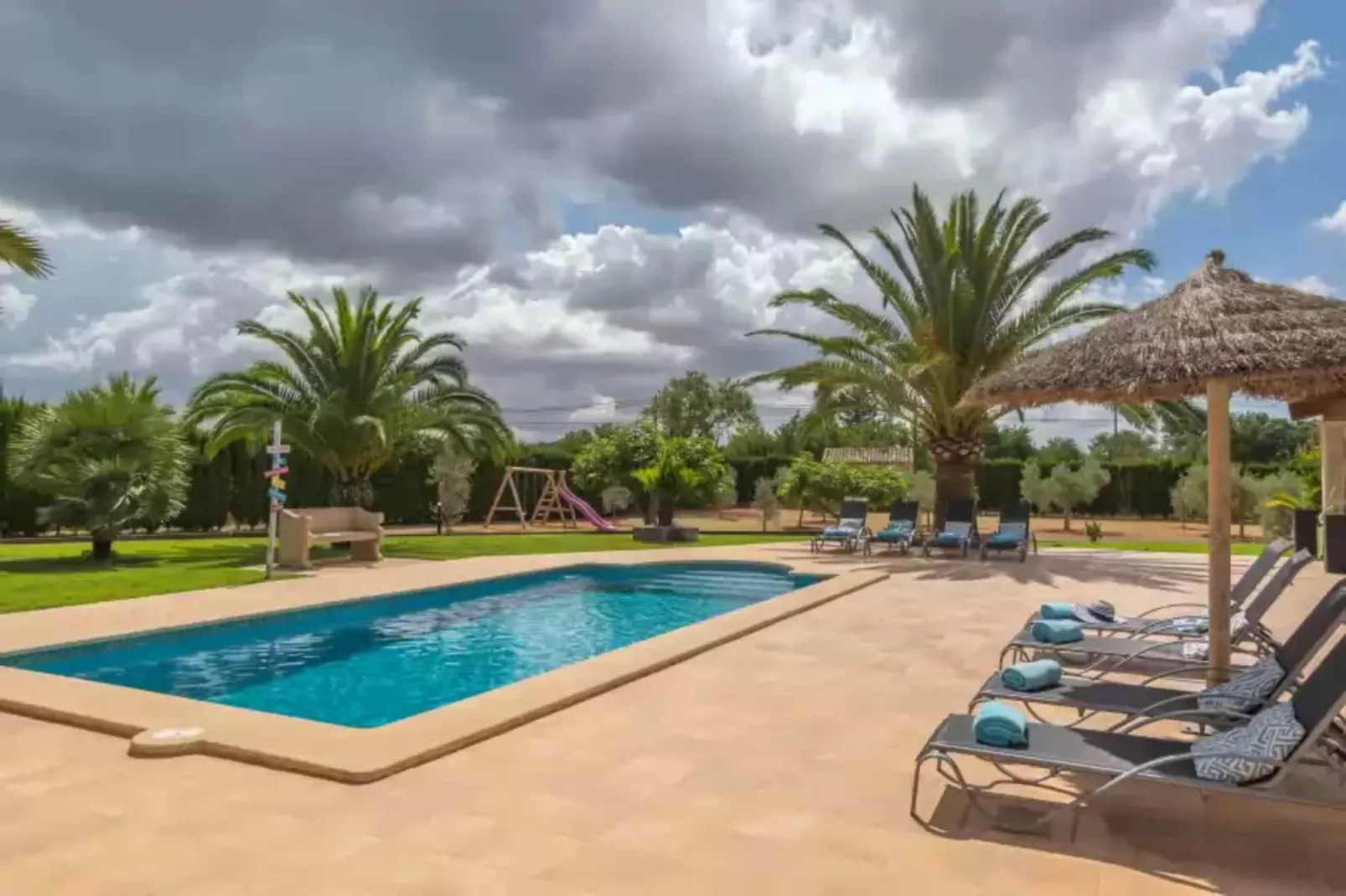 Villa Sun Club Home-Zwembad
