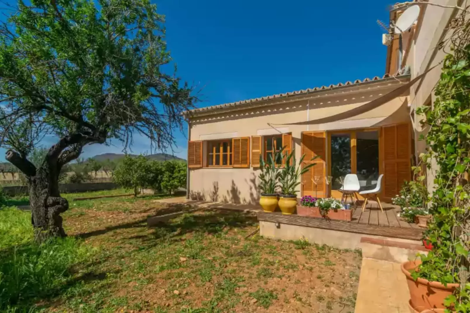 Finca Aria-Buitenkant zomer