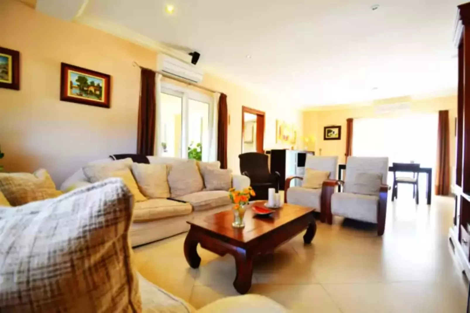 Chalet Libertat-Woonkamer