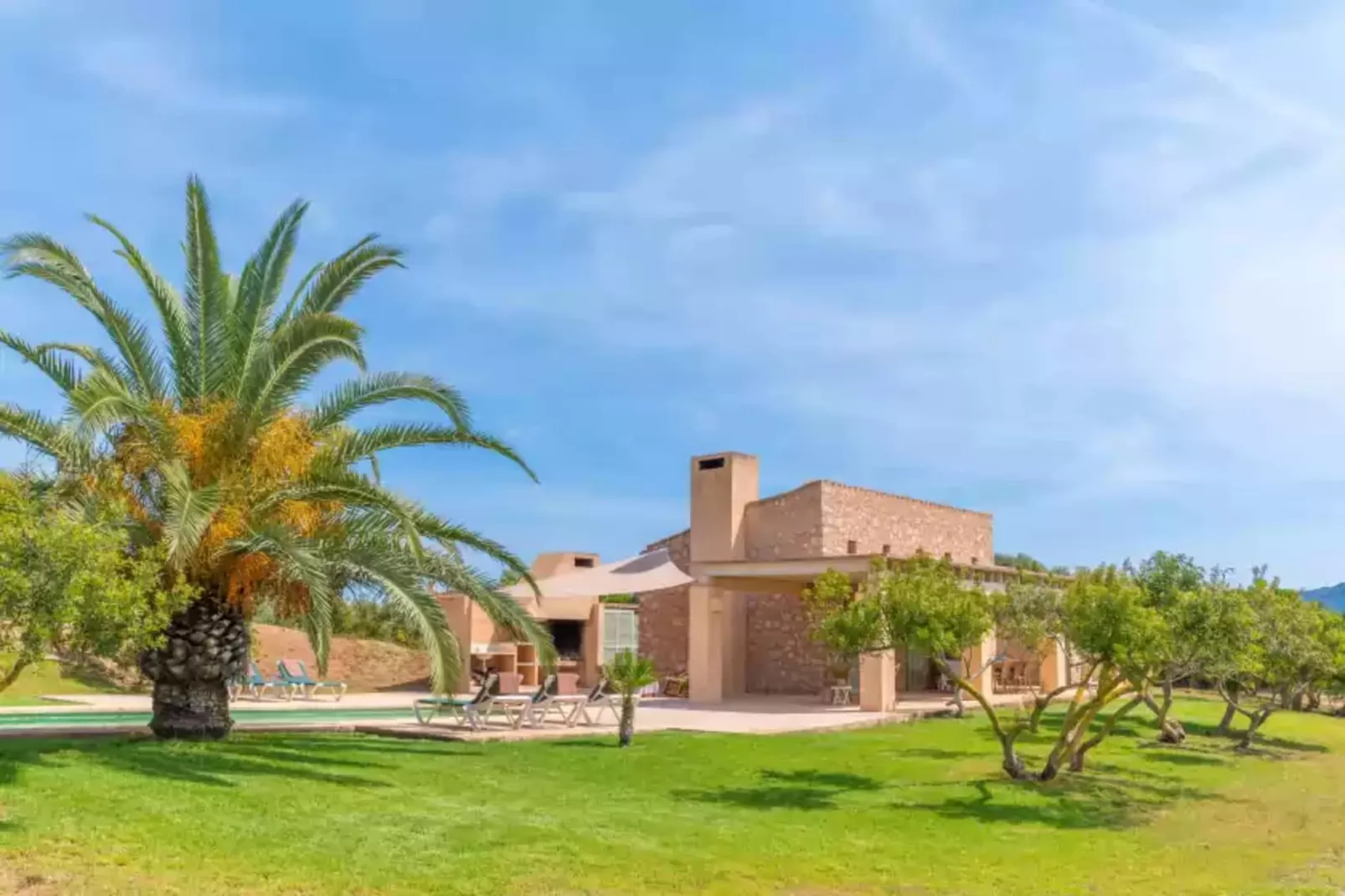 Son Floriana-Buitenkant zomer