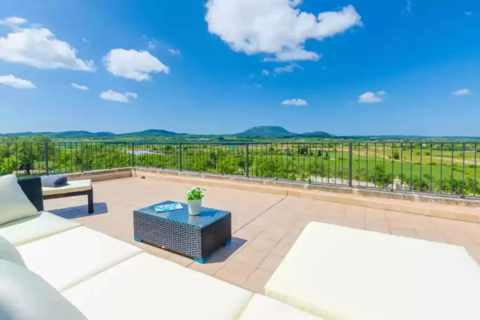 Son Roca-Terrasbalkon