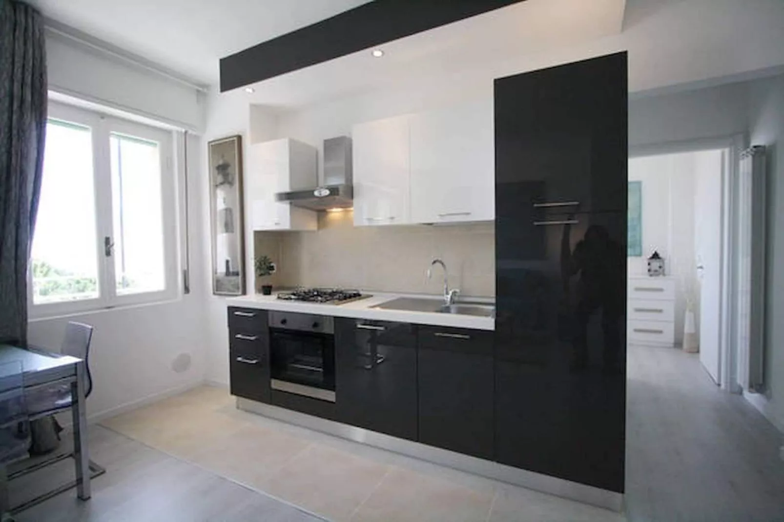 Taggia Bilo  · 1 BR with a sea view terrace-Keuken