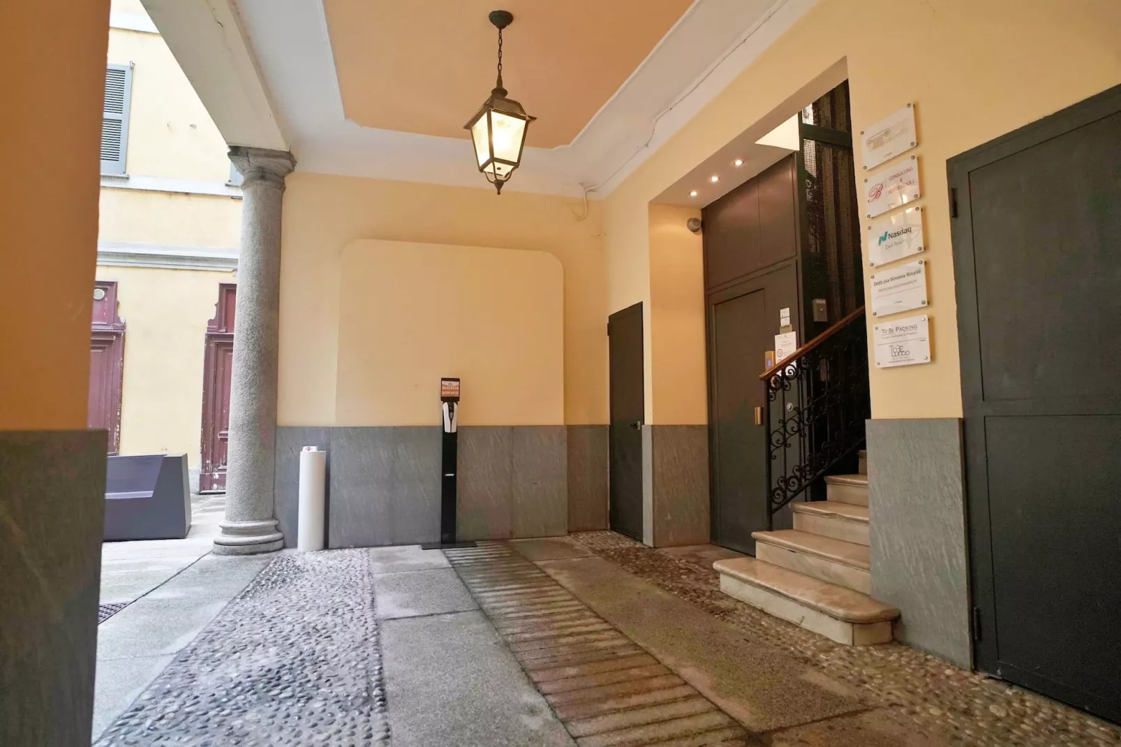CENTRO Corso Venezia - Chic & Quiet Apartment in M-Niet-getagd