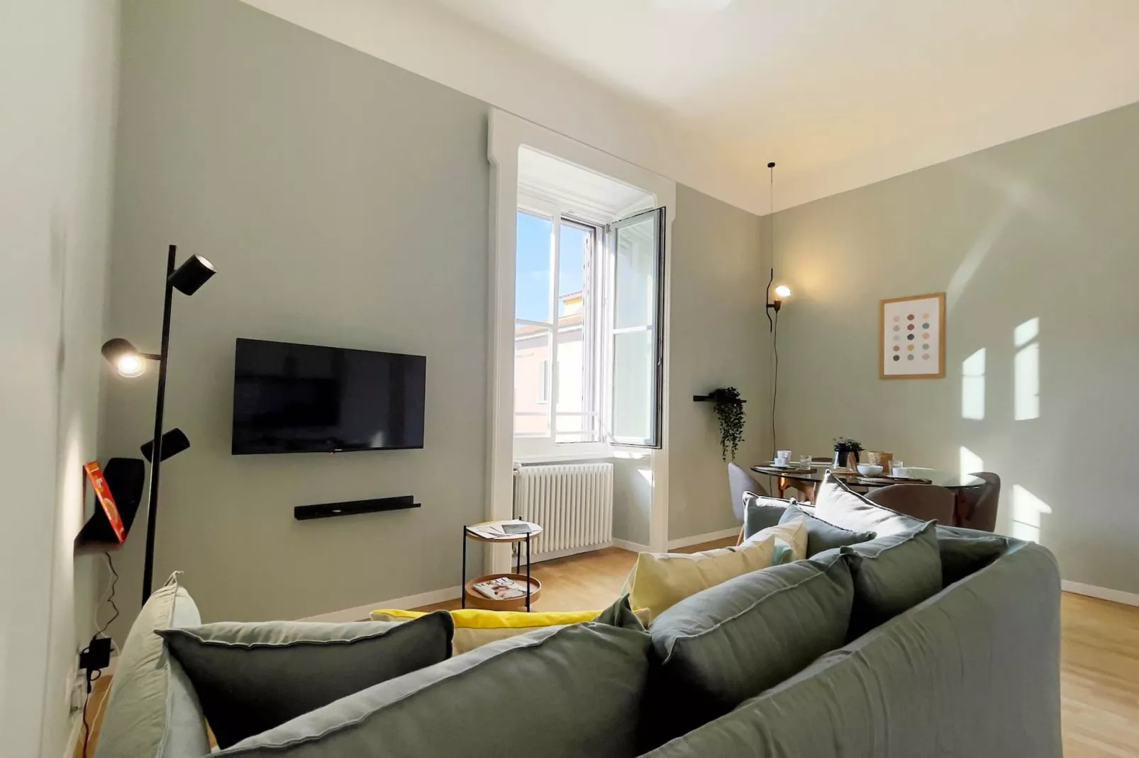 CENTRO Solferino - Elegant apt in historical build-Niet-getagd