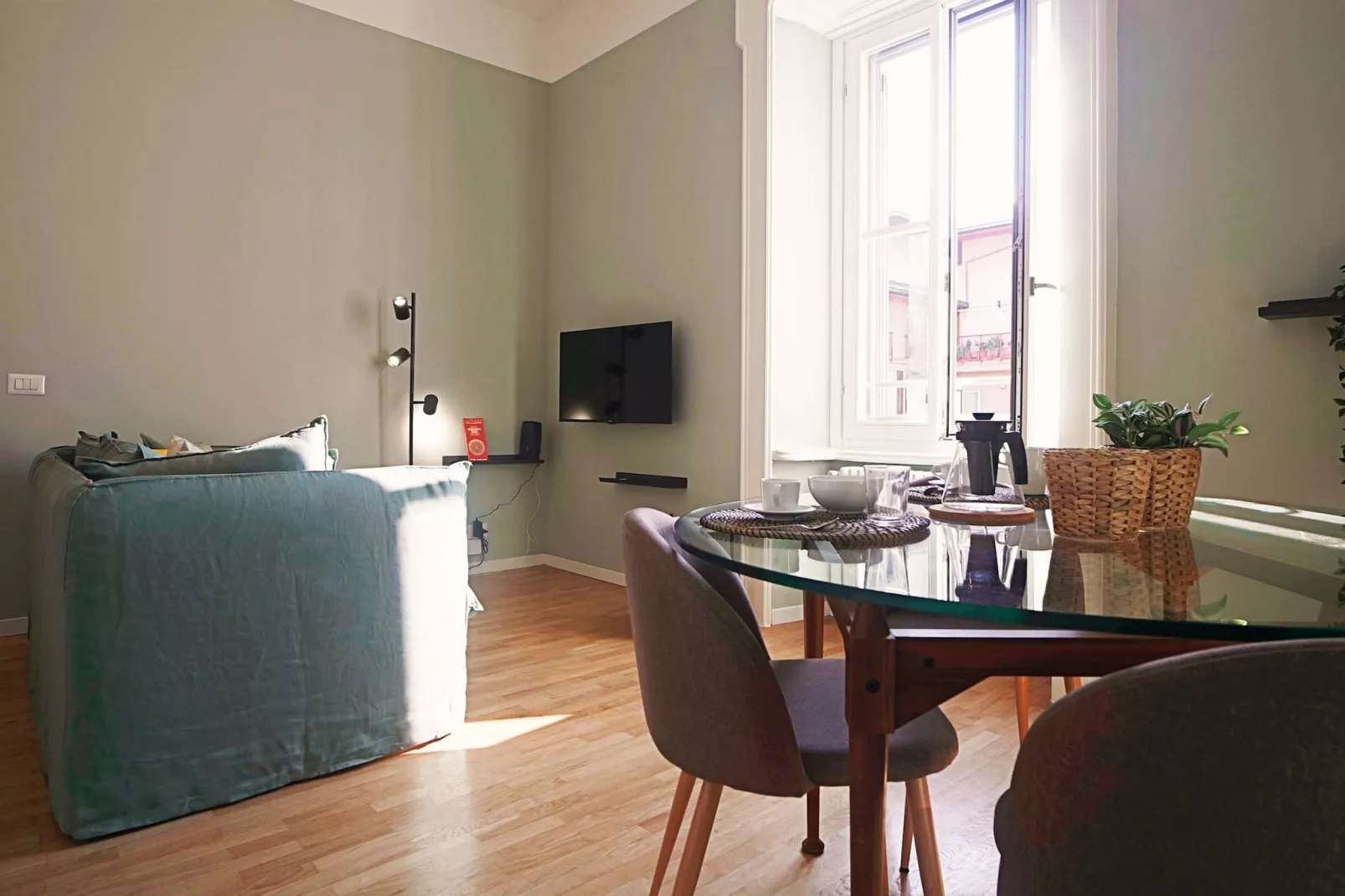 CENTRO Solferino - Elegant apt in historical build-Niet-getagd