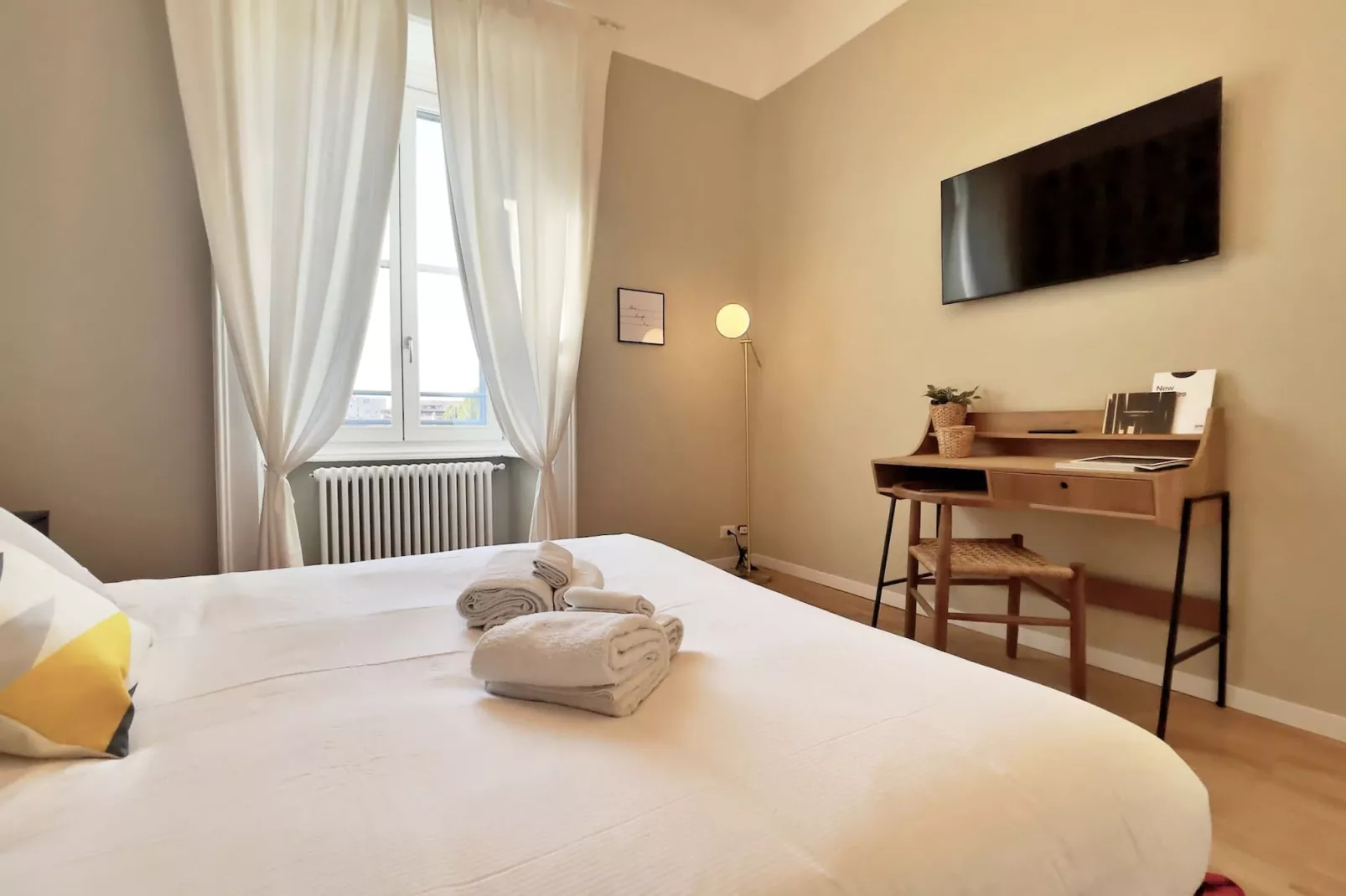 CENTRO Solferino - Elegant apt in historical build-Niet-getagd