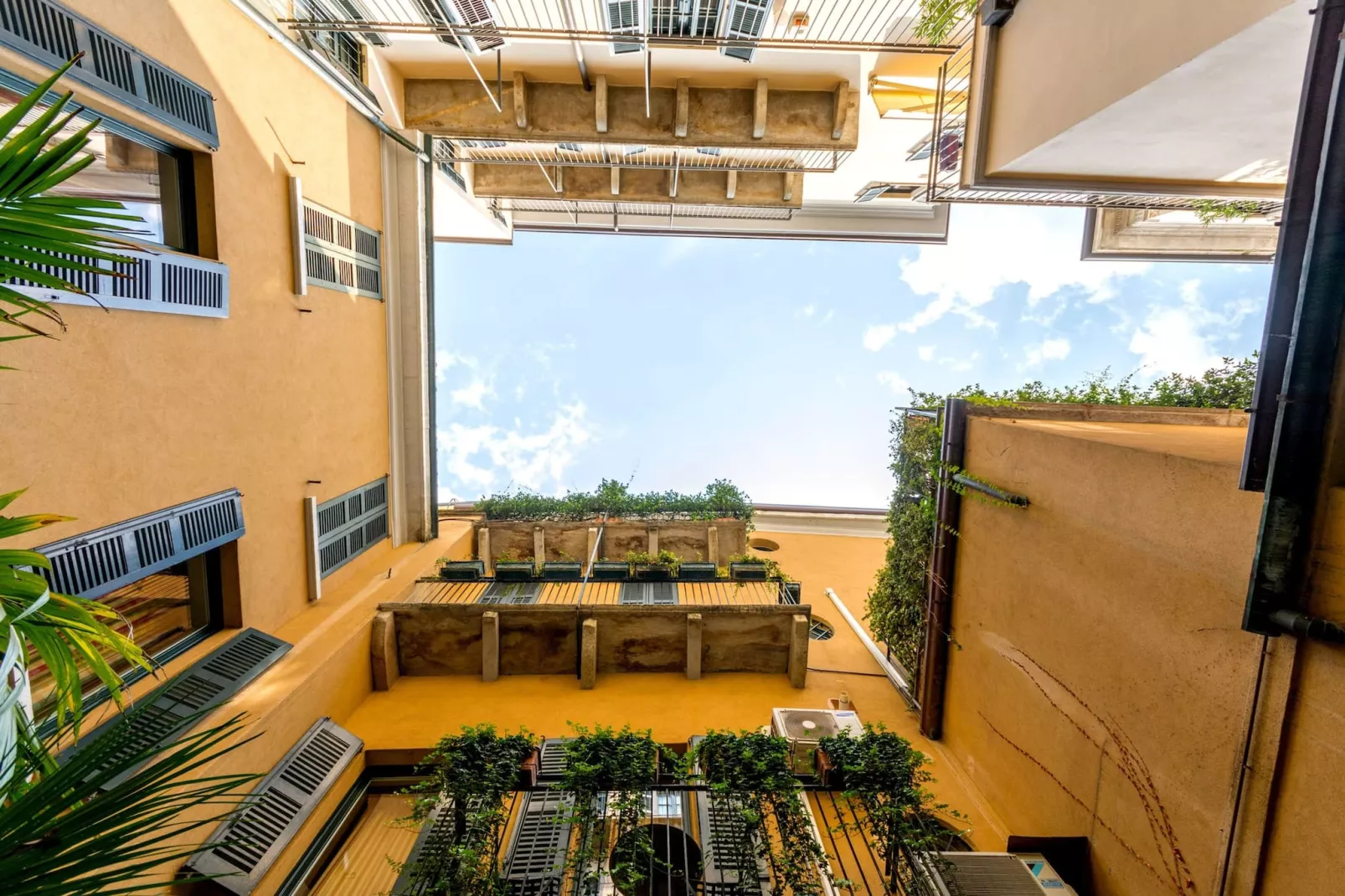 CENTRO Vicolo Fiori - Modern split-level apartment-Niet-getagd