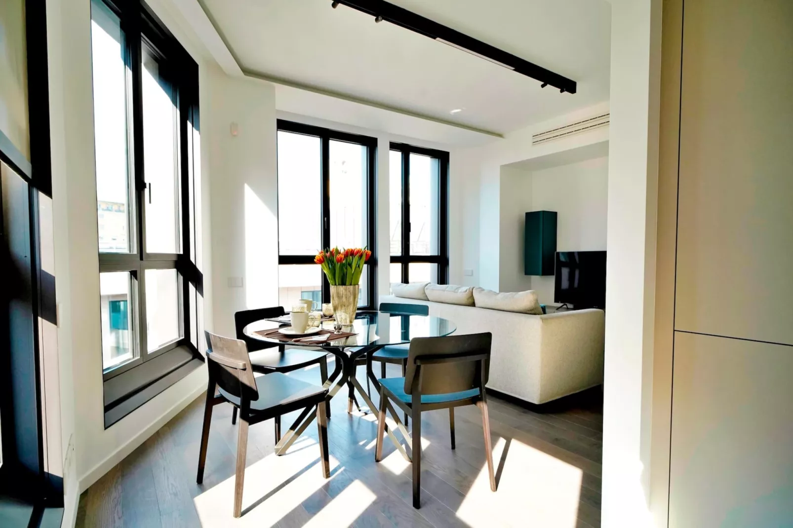 CENTRO San Babila  - Central Tower apartment w/ter-Niet-getagd