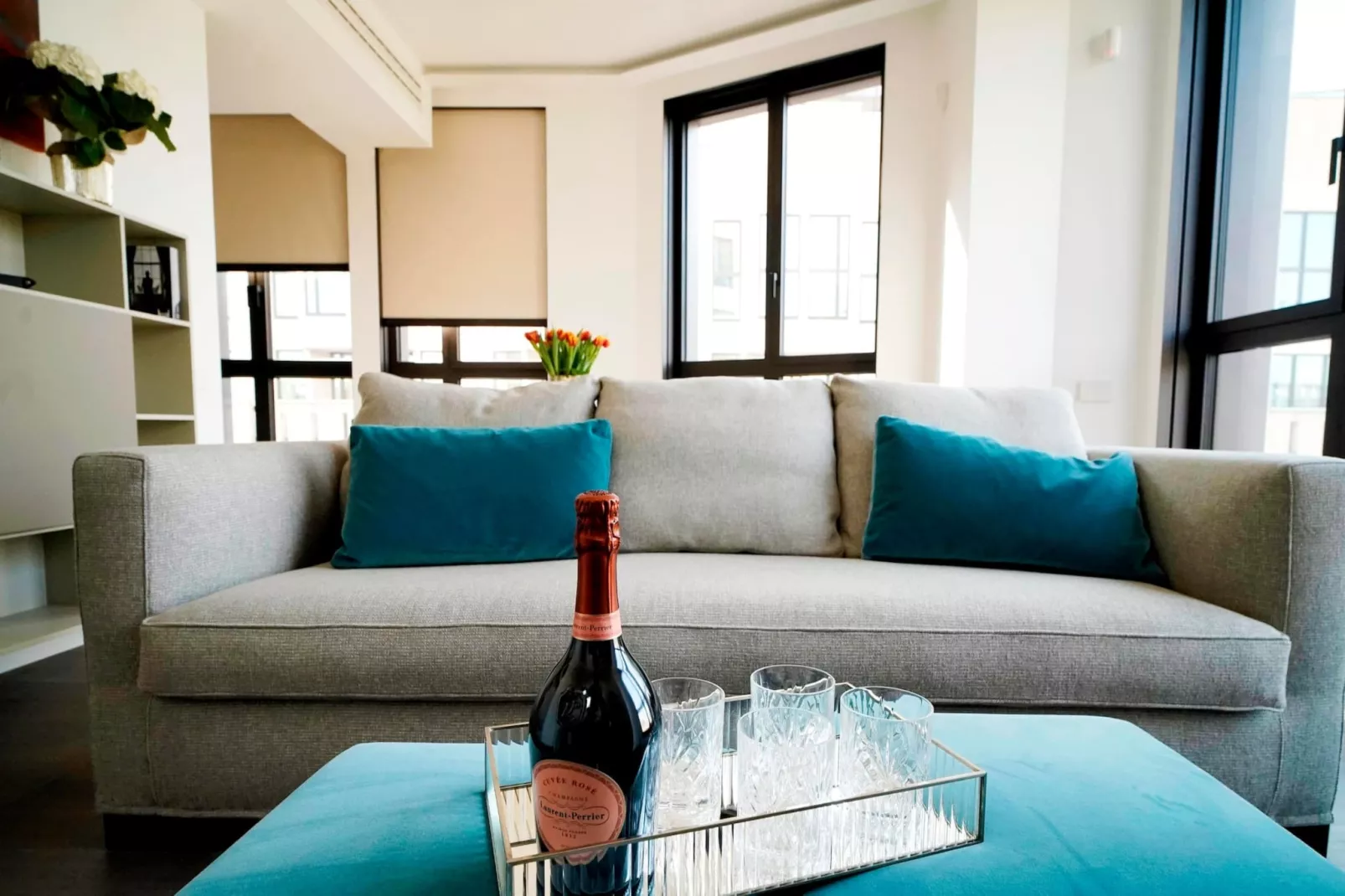 CENTRO San Babila  - Central Tower apartment w/ter-Niet-getagd