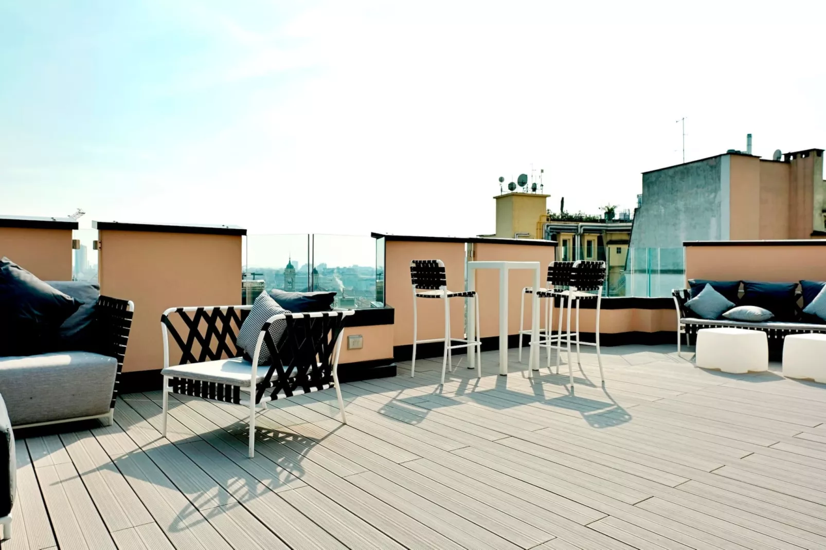 CENTRO San Babila  - Central Tower apartment w/ter-Niet-getagd