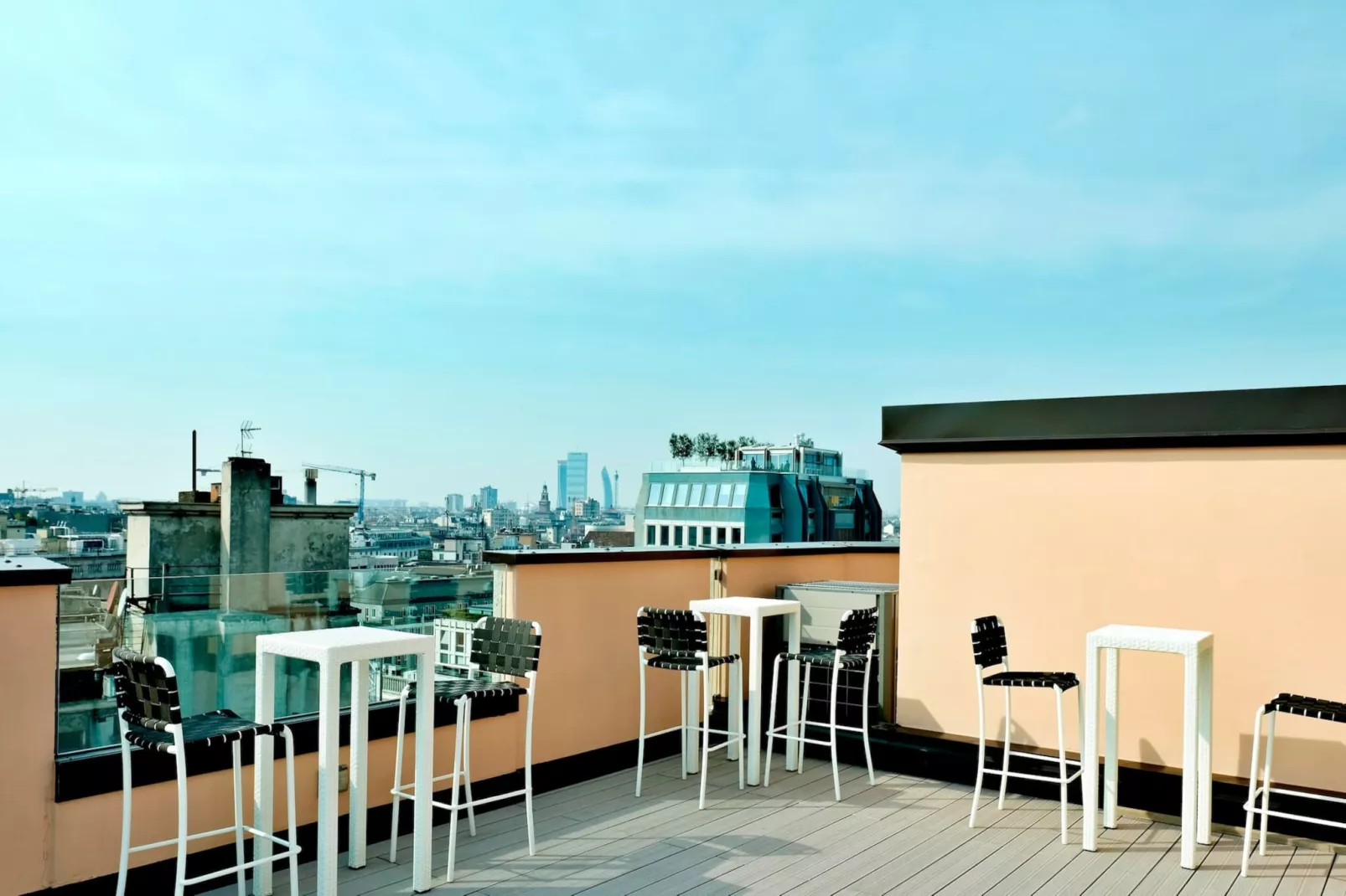 CENTRO San Babila  - Central Tower apartment w/ter-Niet-getagd