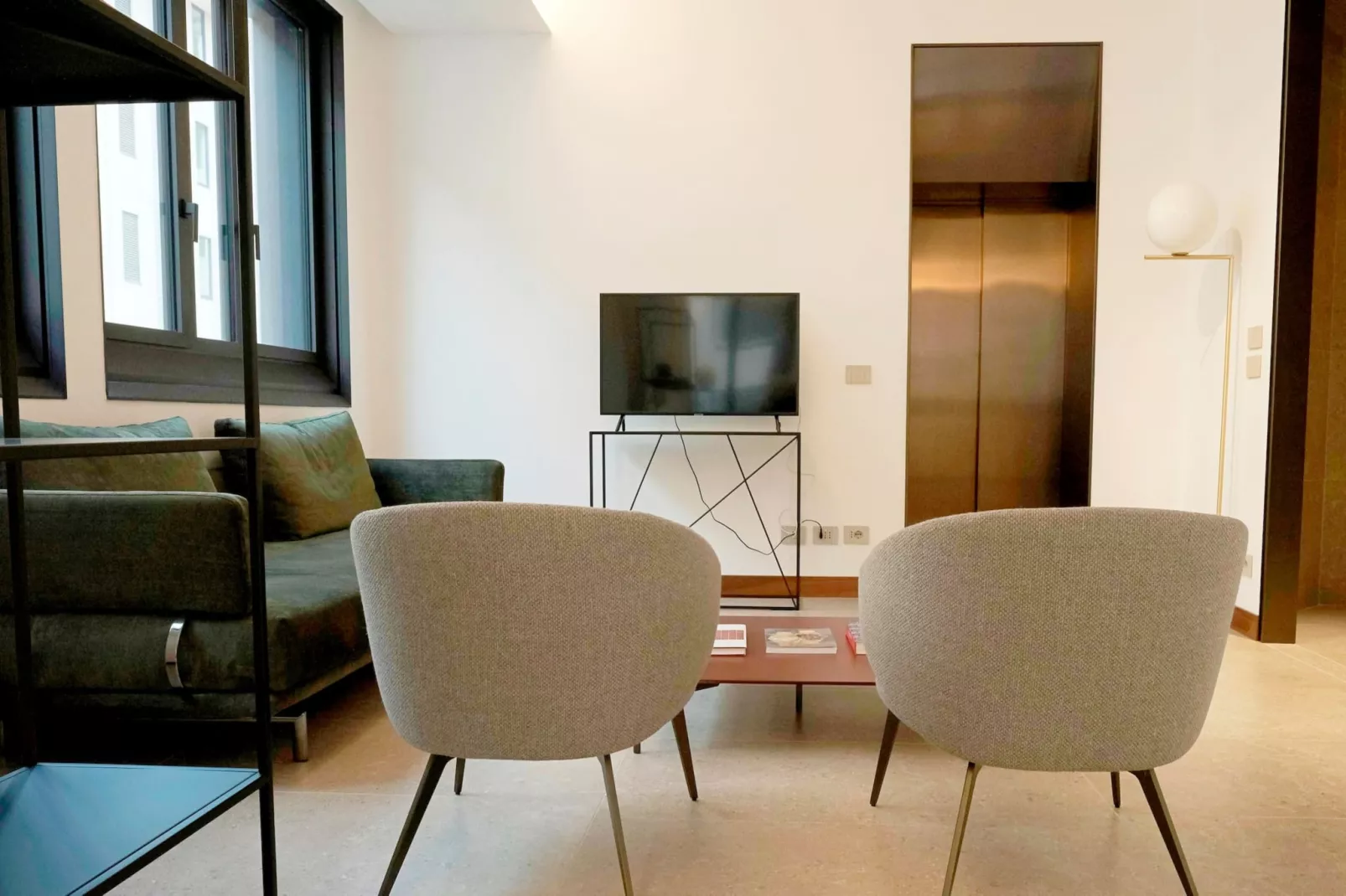 CENTRO San Babila  - Central Tower apartment w/ter-Niet-getagd