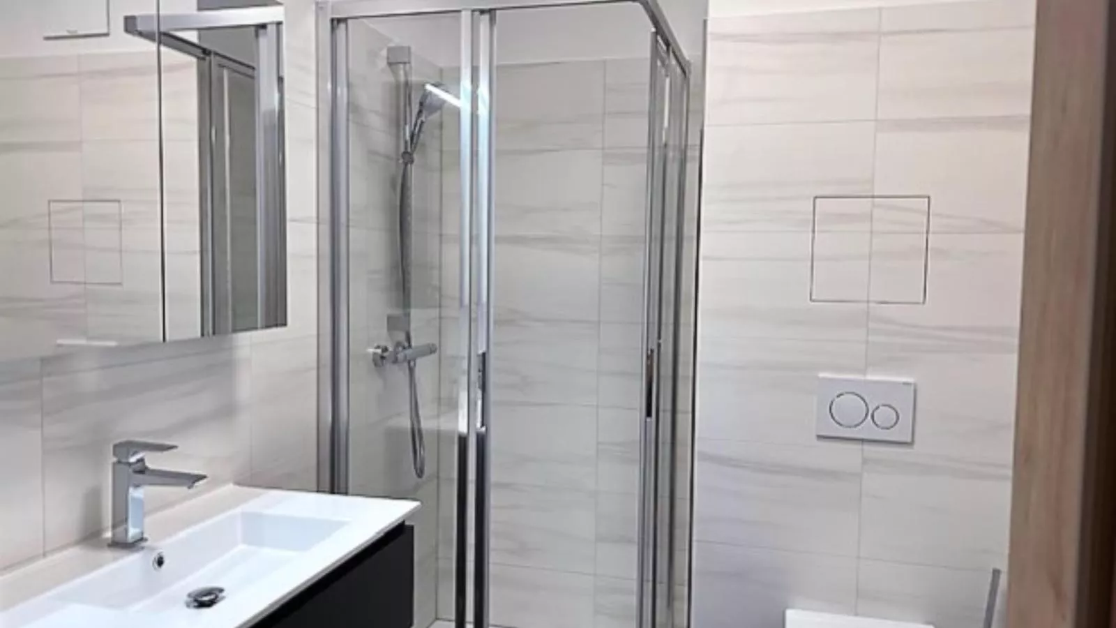 Murleben Top 06-Badkamer