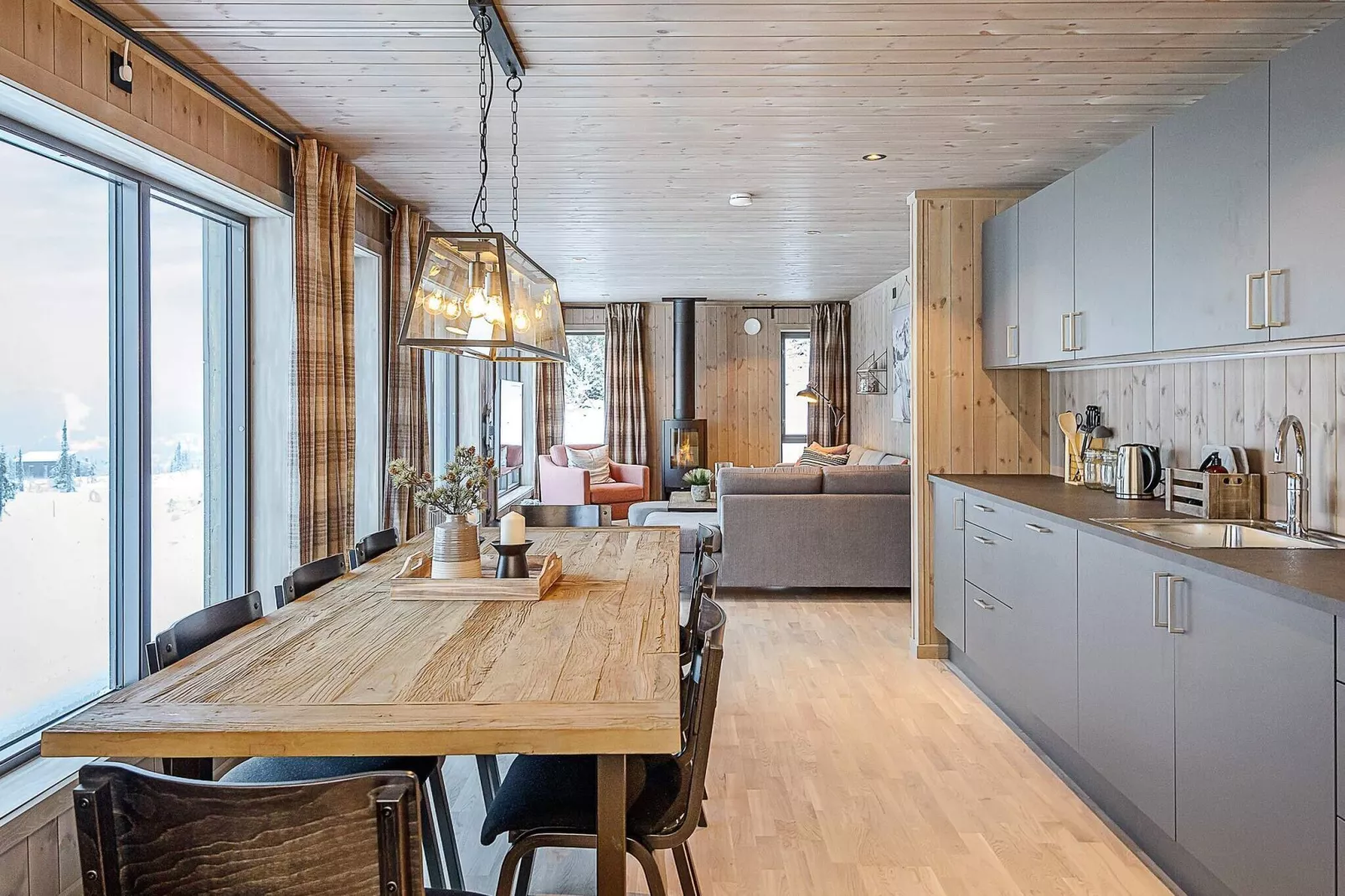 Stijlvolle Cabin Retreat in Varden-By Traum-Binnen