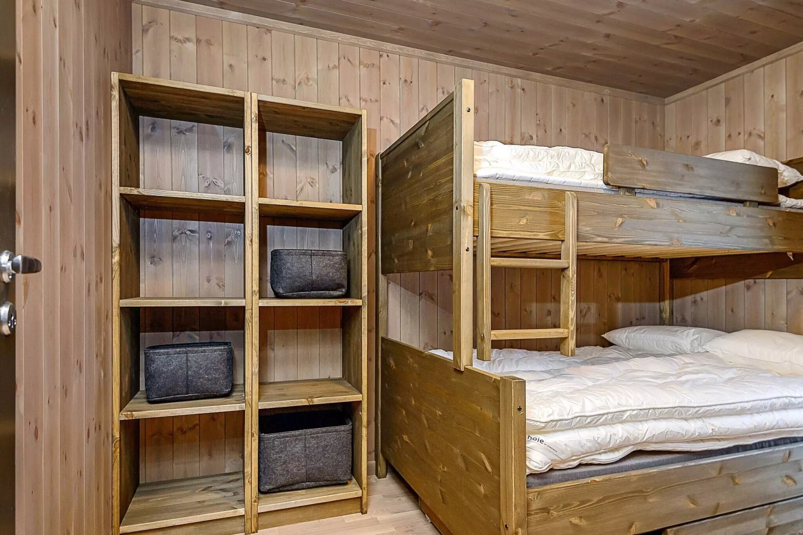 Stijlvolle Cabin Retreat in Varden-By Traum-Binnen