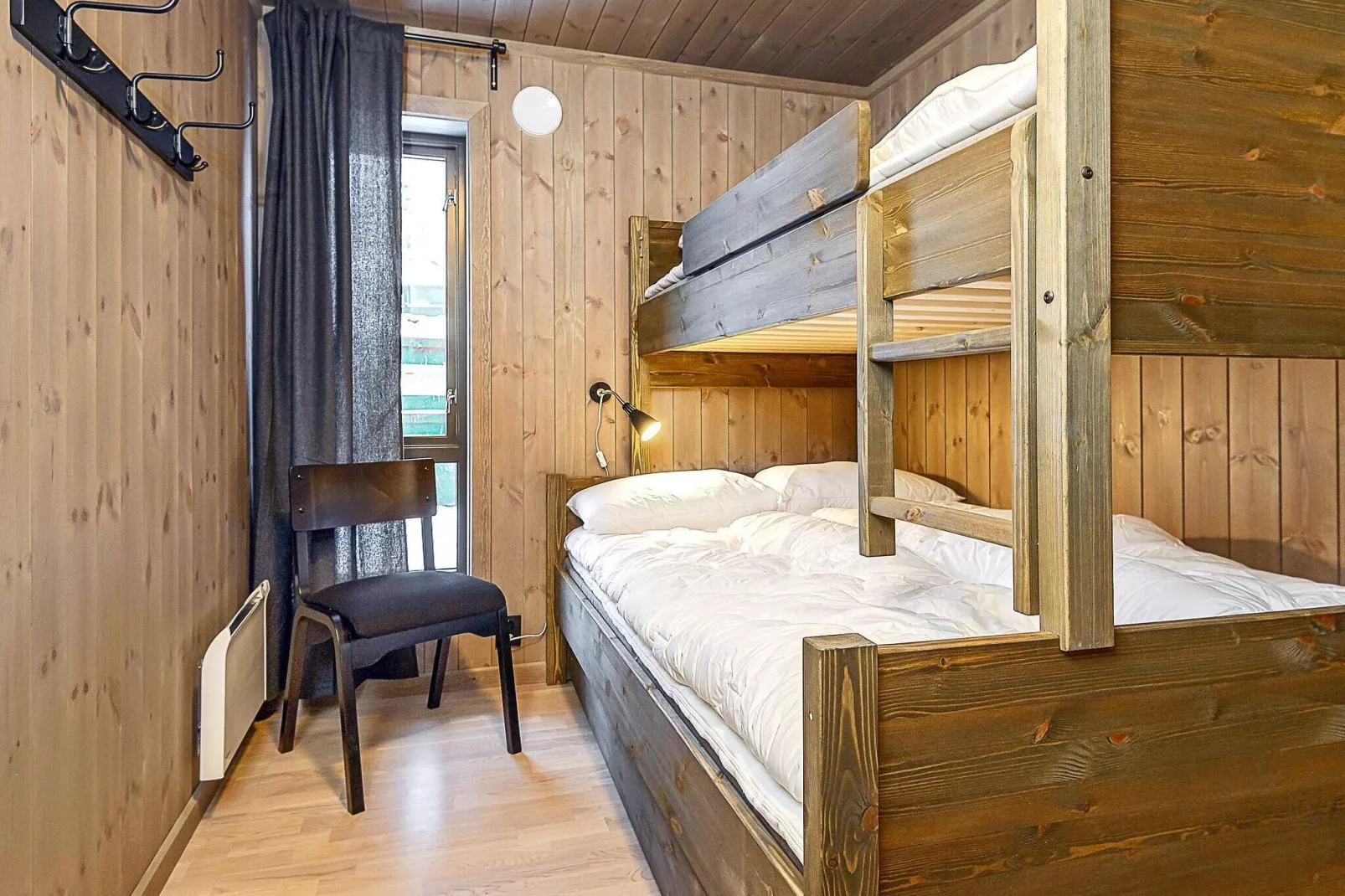 Stijlvolle Cabin Retreat in Varden-By Traum-Binnen