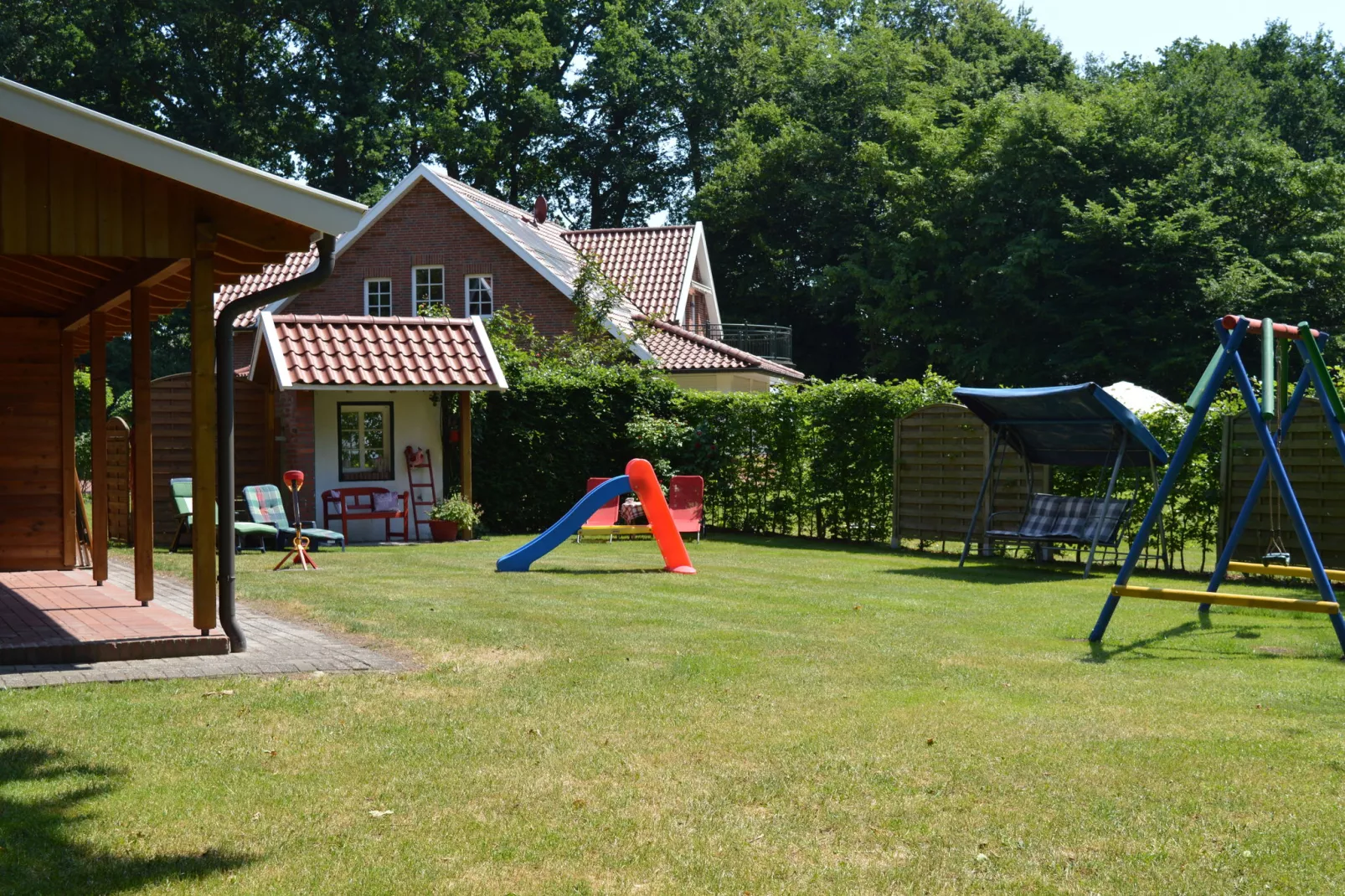 Landhaus Lindern-Tuinen zomer