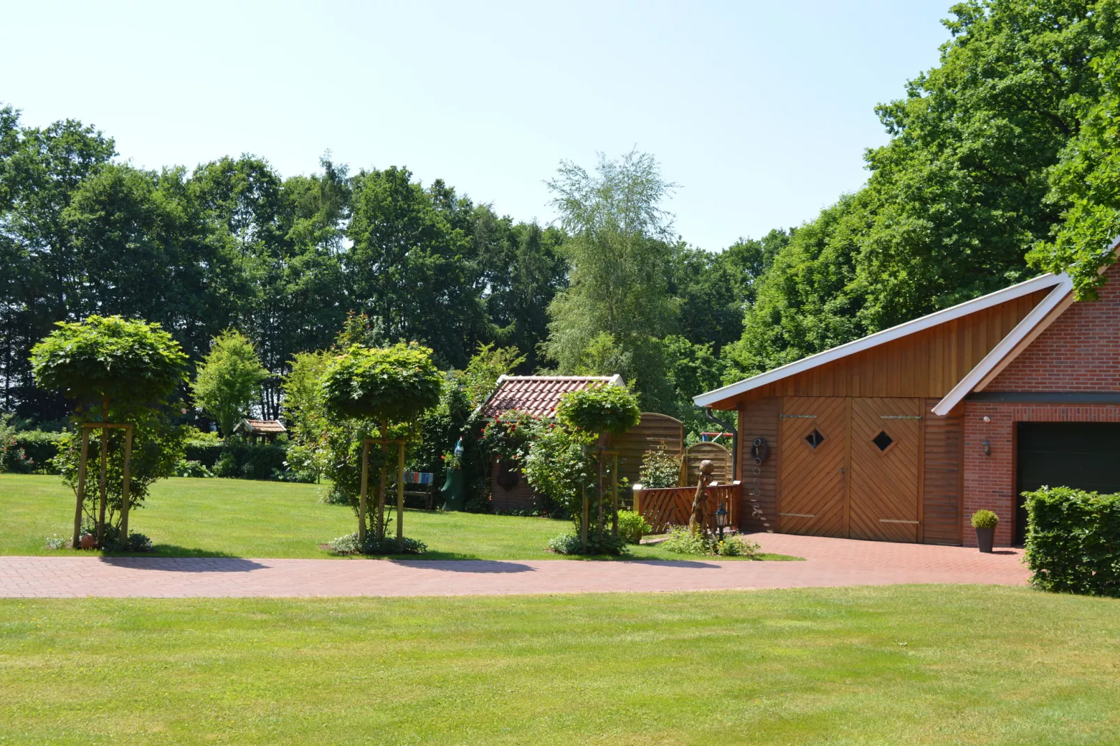 Landhaus Lindern-Tuinen zomer