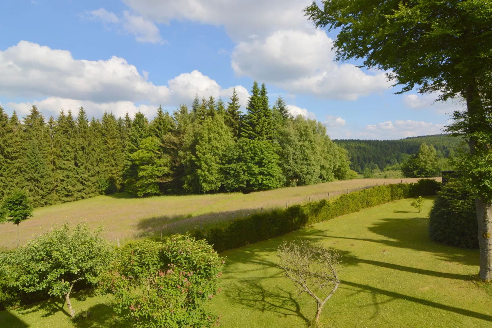 Gut Heistert-Uitzicht zomer