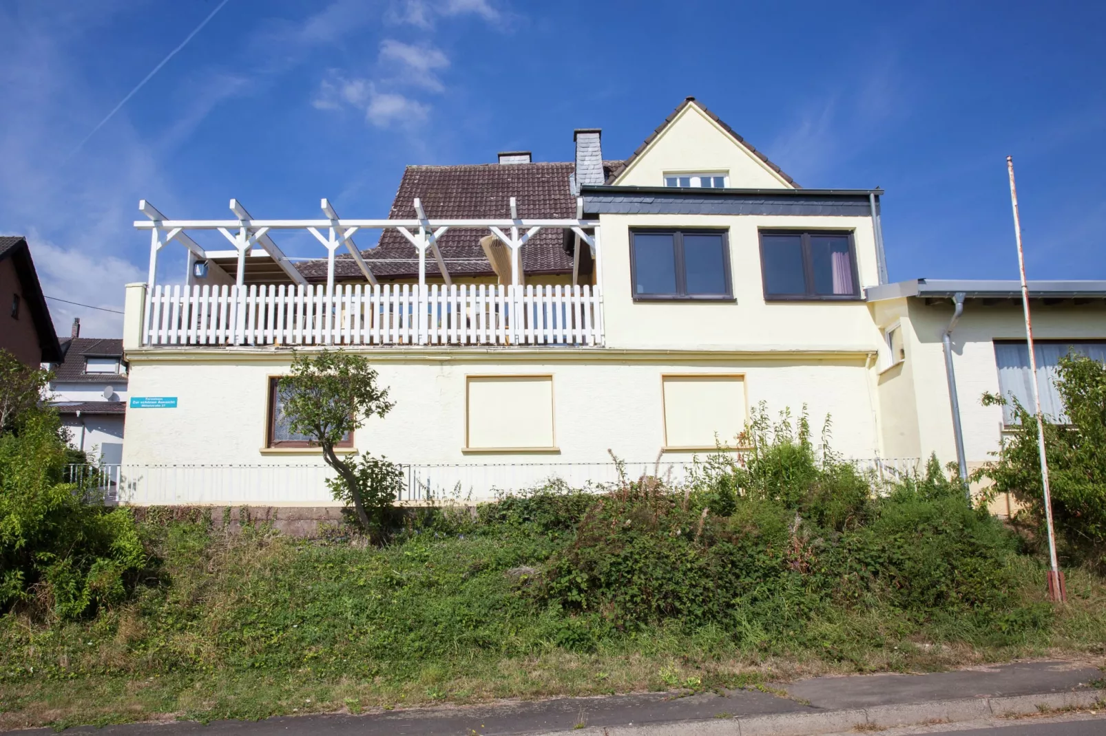 Zur Schöne Aussicht-Buitenkant zomer