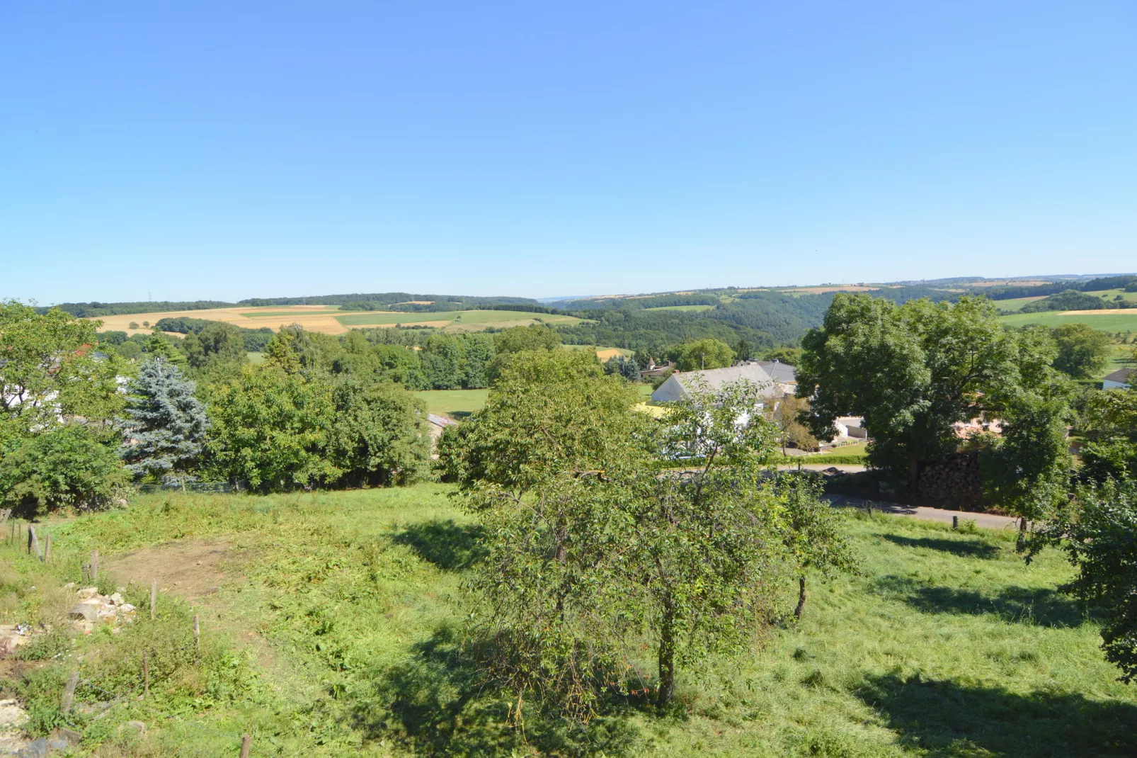 Scheune zur Schönen Aussicht-Uitzicht zomer