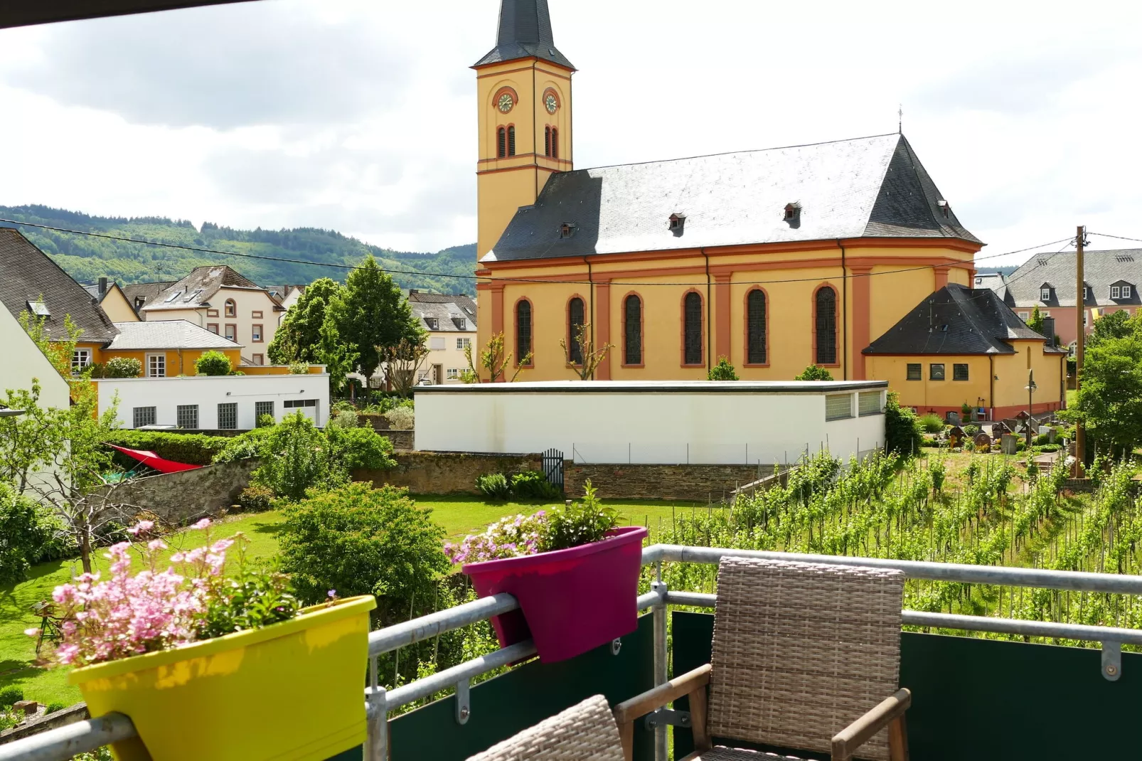 Weingut Tosta - Trittenheim / Luiza Loft-Buitenkant zomer