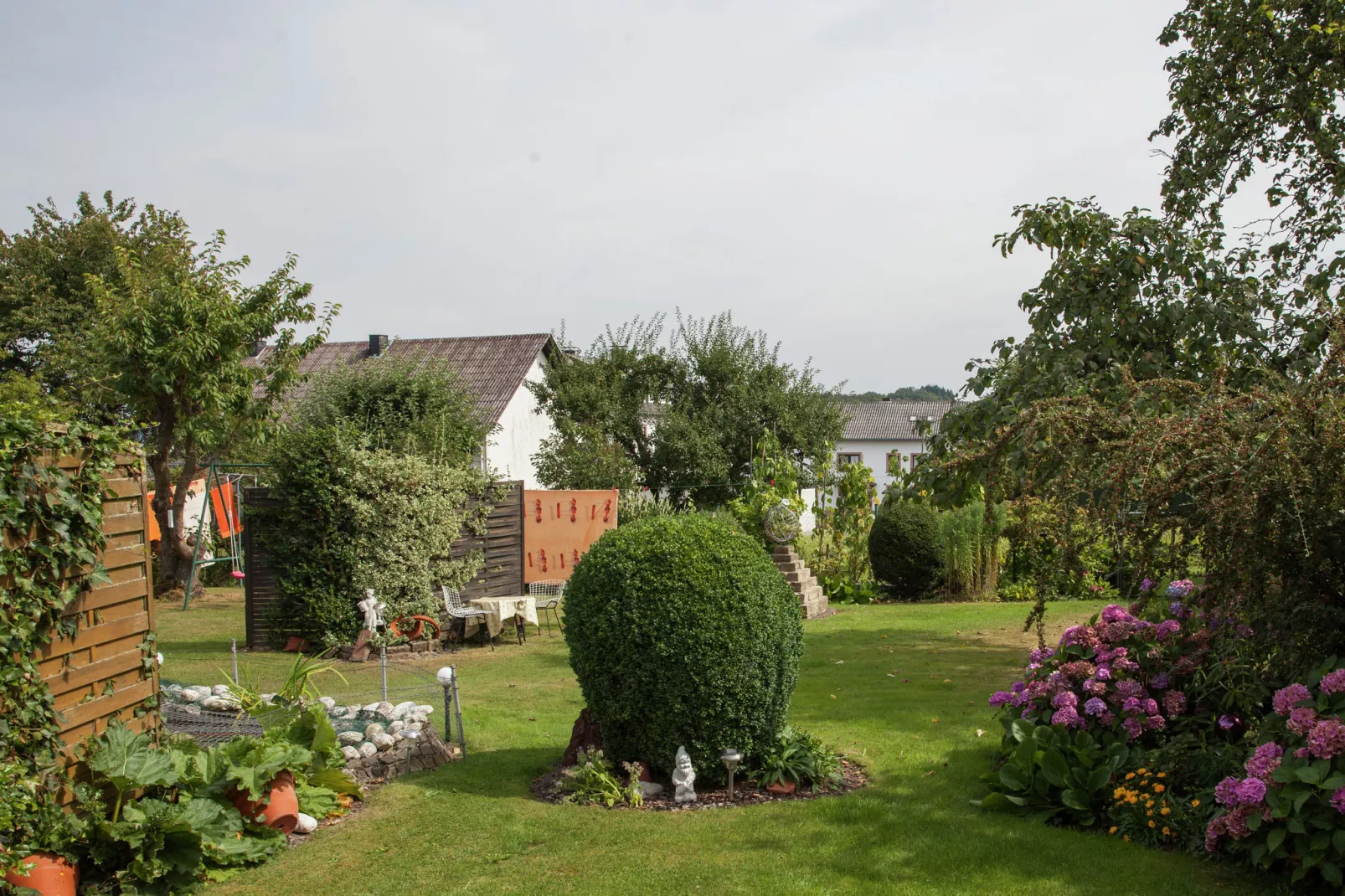 Haus Ludwine-Tuinen zomer