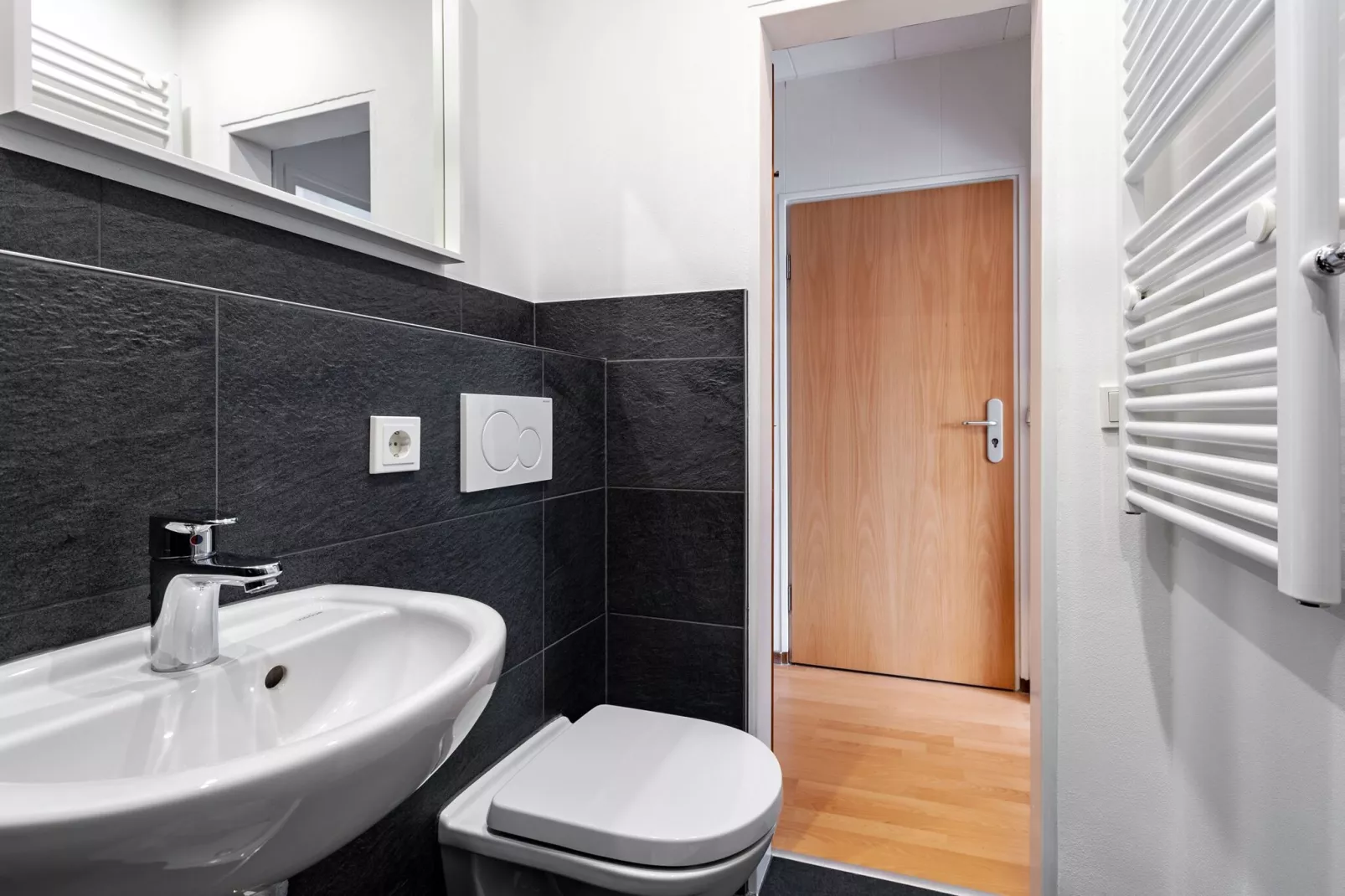 Fabryshof 03-Badkamer
