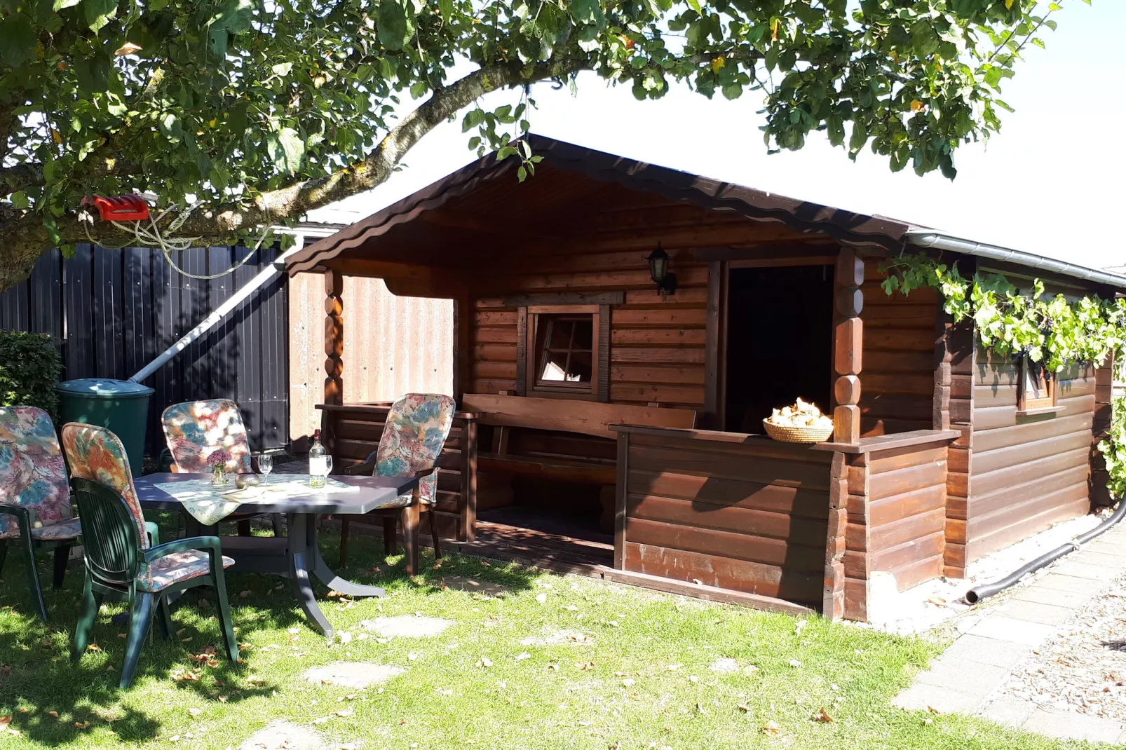 Ferienwohnung Hildegard-Tuinen zomer