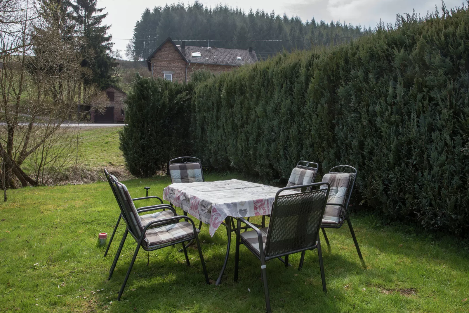 Im Elzbachtal EG-Tuinen zomer