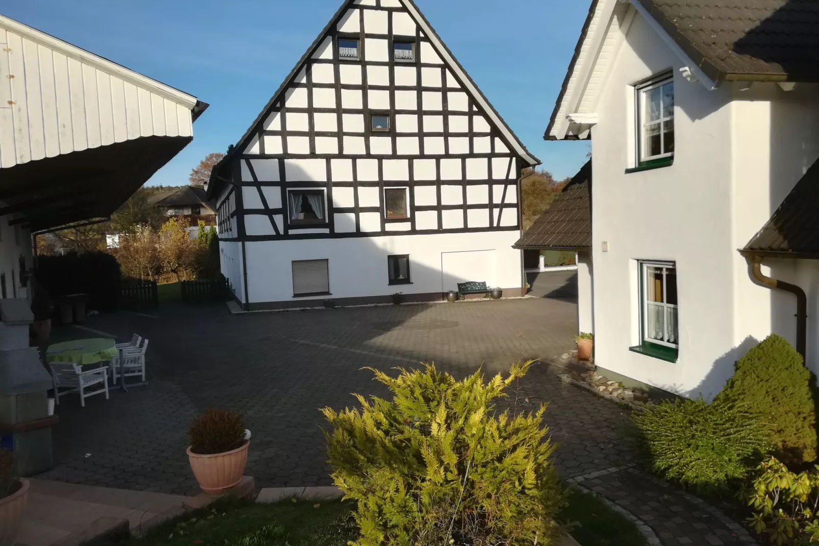 Ferienwohnung Silbecke-Buitenkant zomer