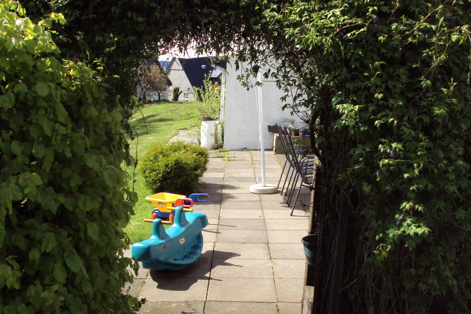 Zum Kahlen Asten-Tuinen zomer