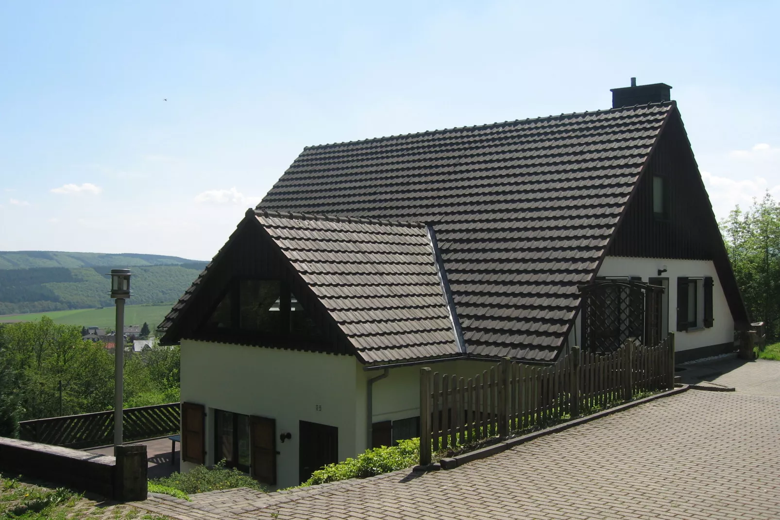 Gruppenhaus Hochsauerland-Buitenkant zomer