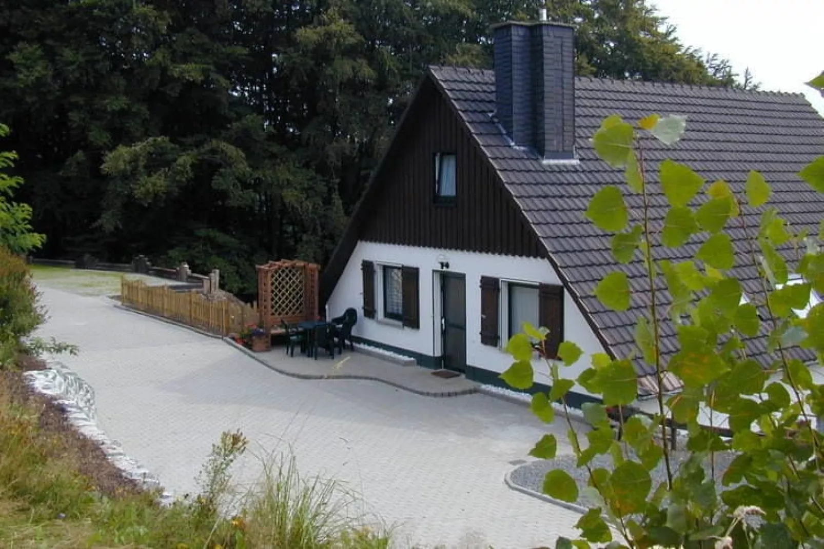 Gruppenhaus Hochsauerland-Buitenkant zomer