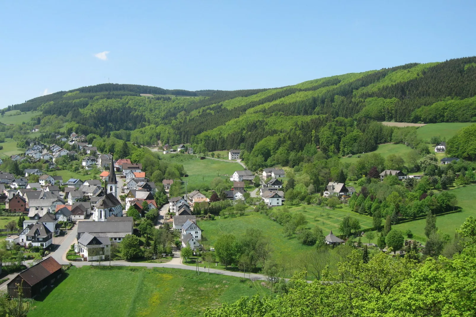 Gruppenhaus Hochsauerland-Gebieden zomer 1km