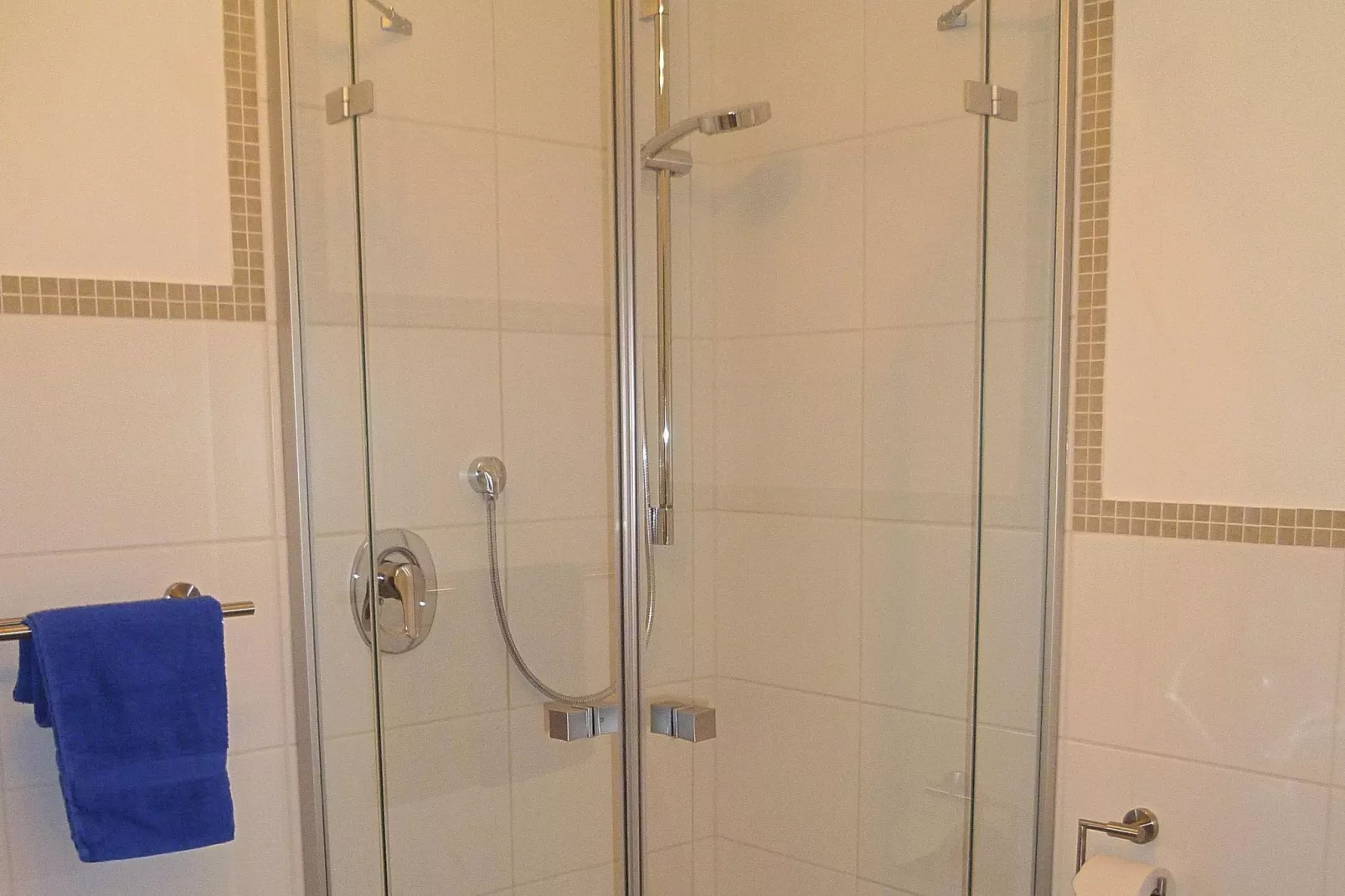 Runkel-Ennerich-Badkamer