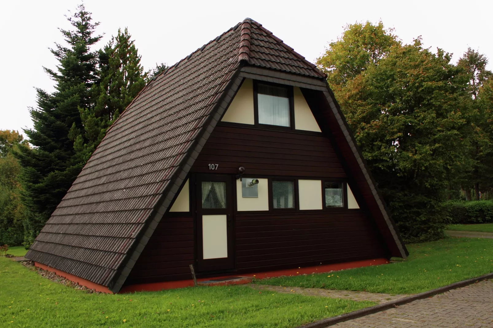 Feriendorf Waldbrunn 1-Buitenkant zomer