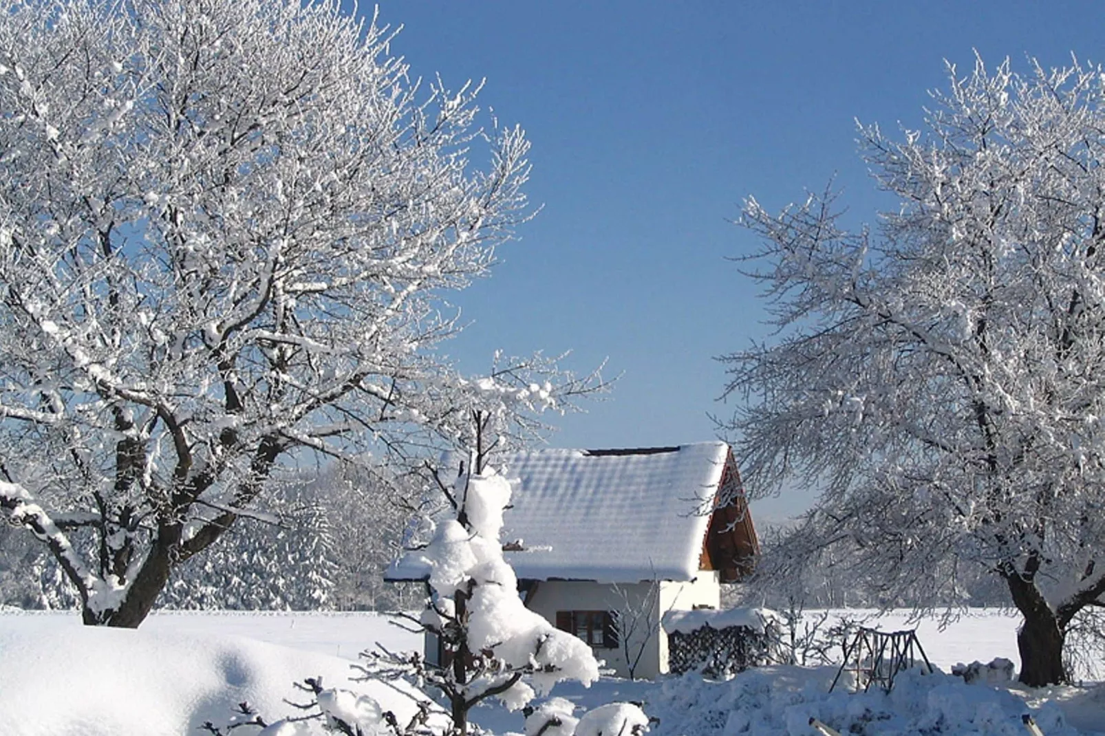 Hexenhäuschen-Exterieur winter