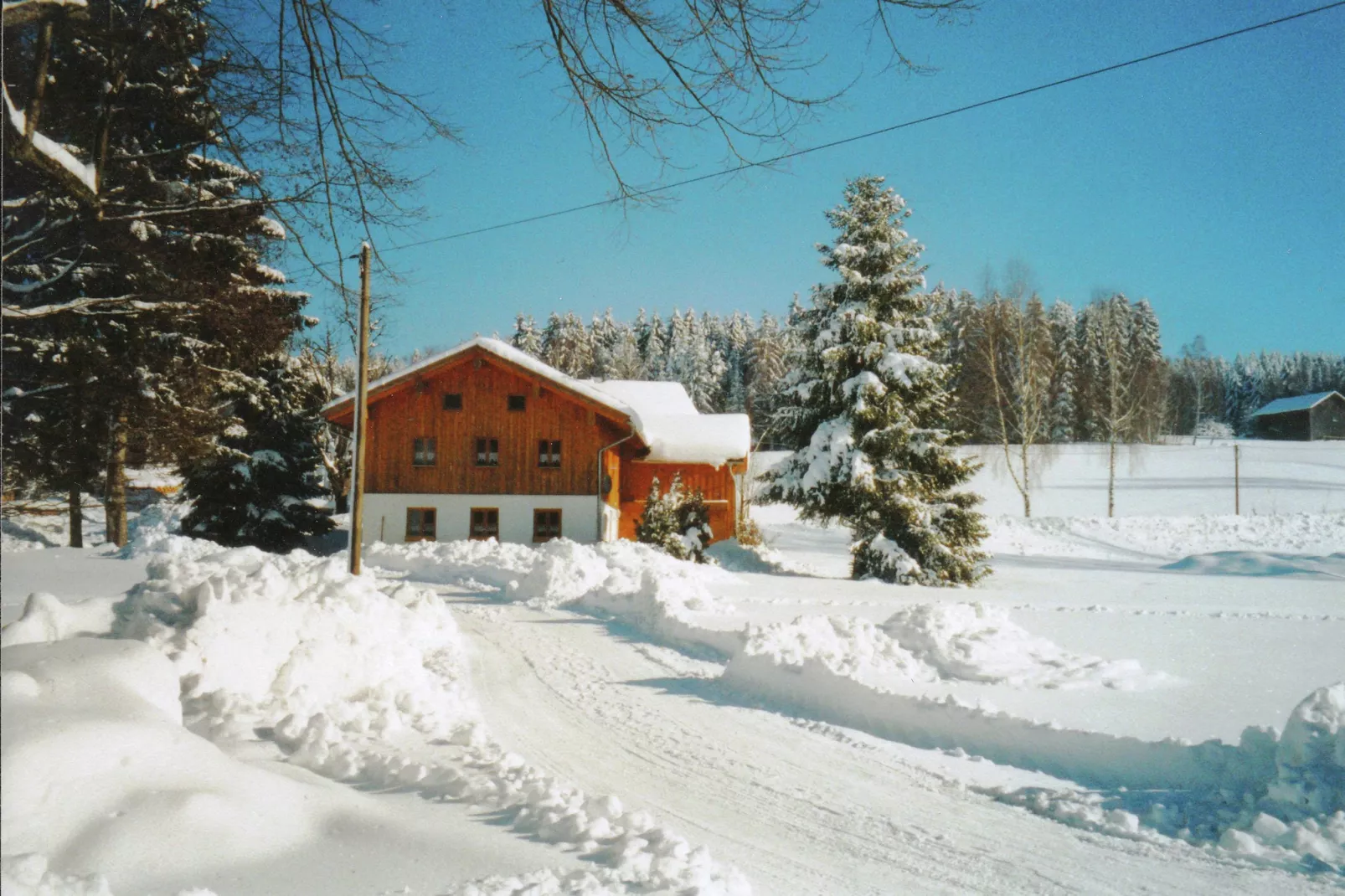 Ferienhaus Wiesing-Exterieur winter