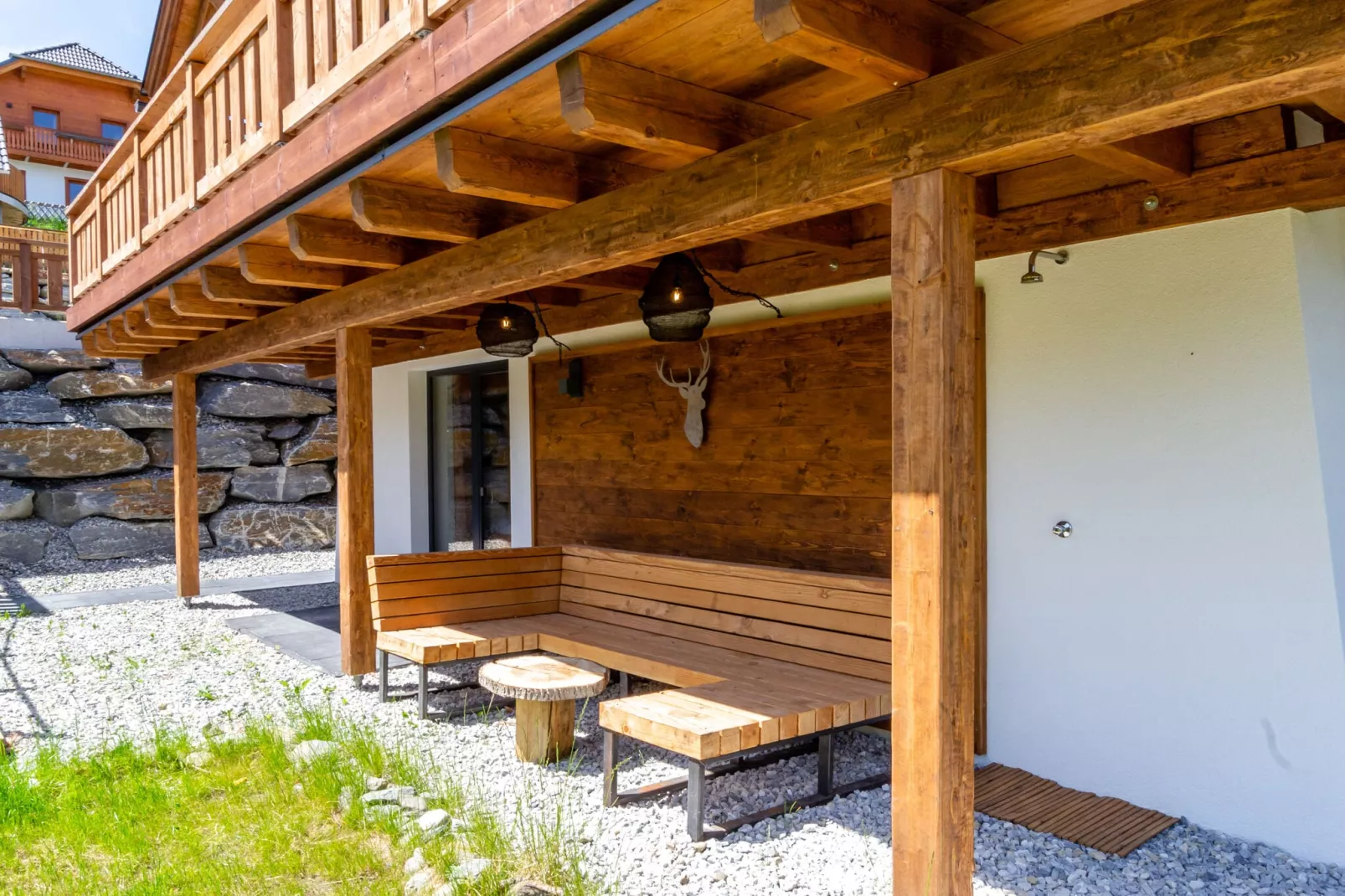 Alpinn Wellnesschalet 2-Tuinen zomer