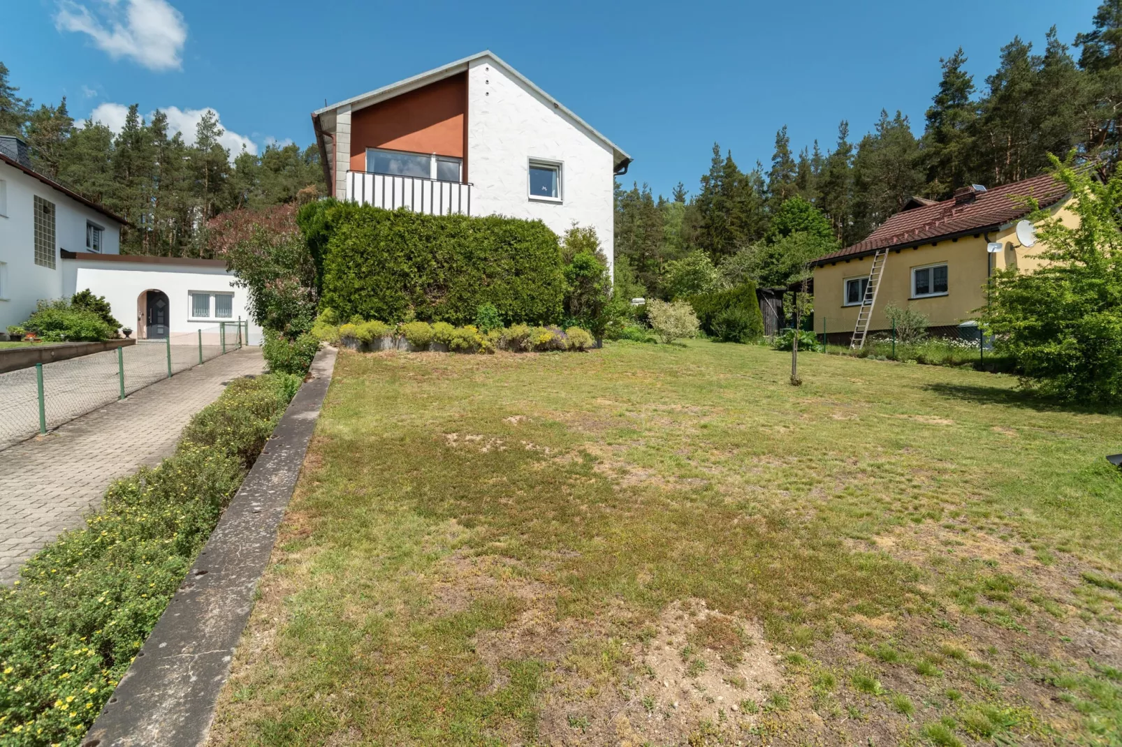 Ferienwohnung Baerenhöhle-Tuinen zomer