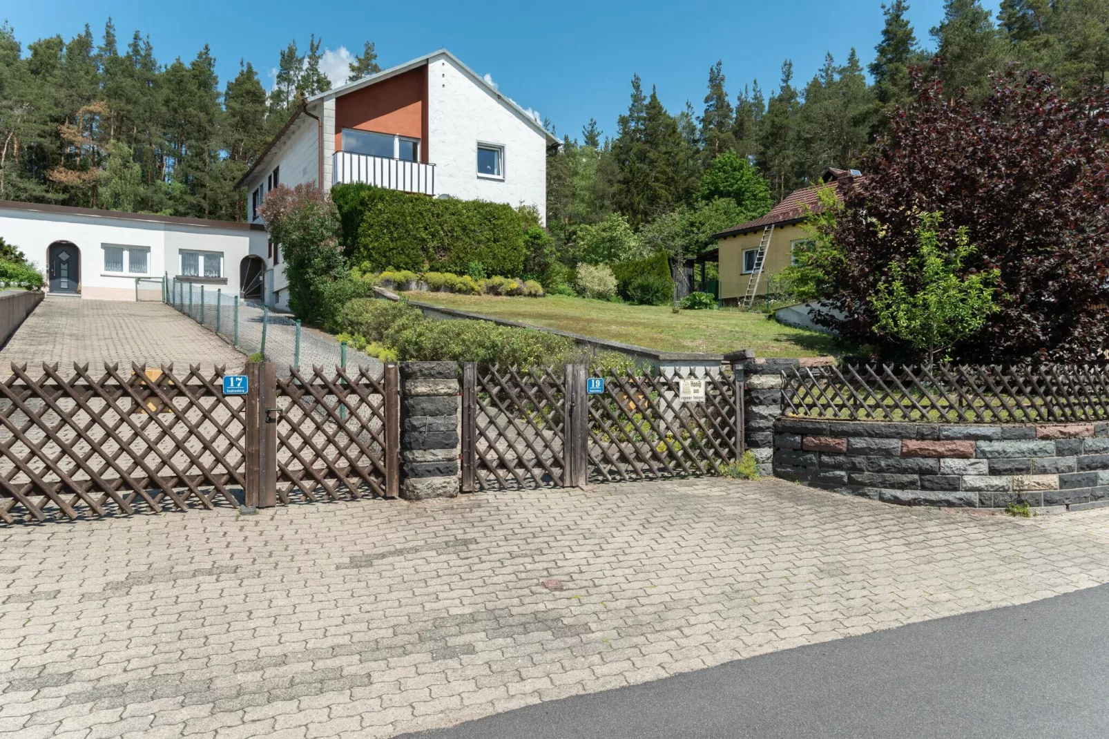 Ferienwohnung Baerenhöhle-Buitenkant zomer