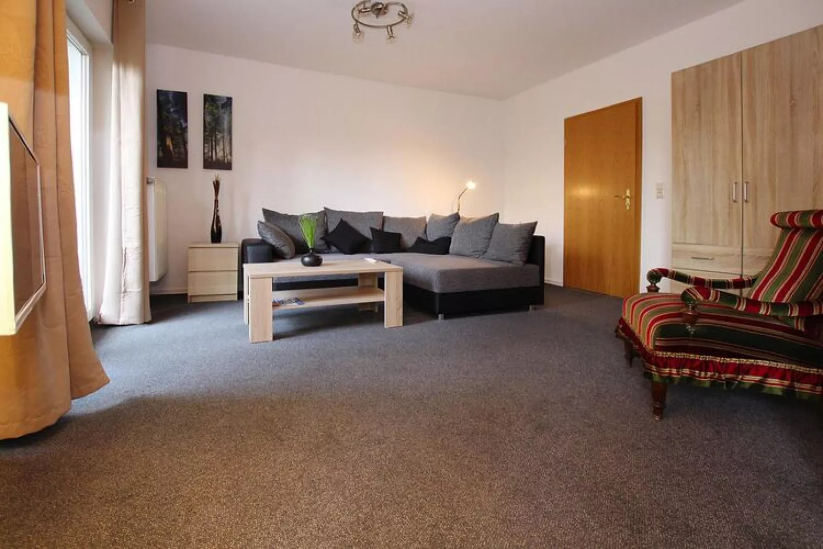 Kombination Bärenhütte  Hirschblick 10 Erw 2 Kinder-Woonkamer