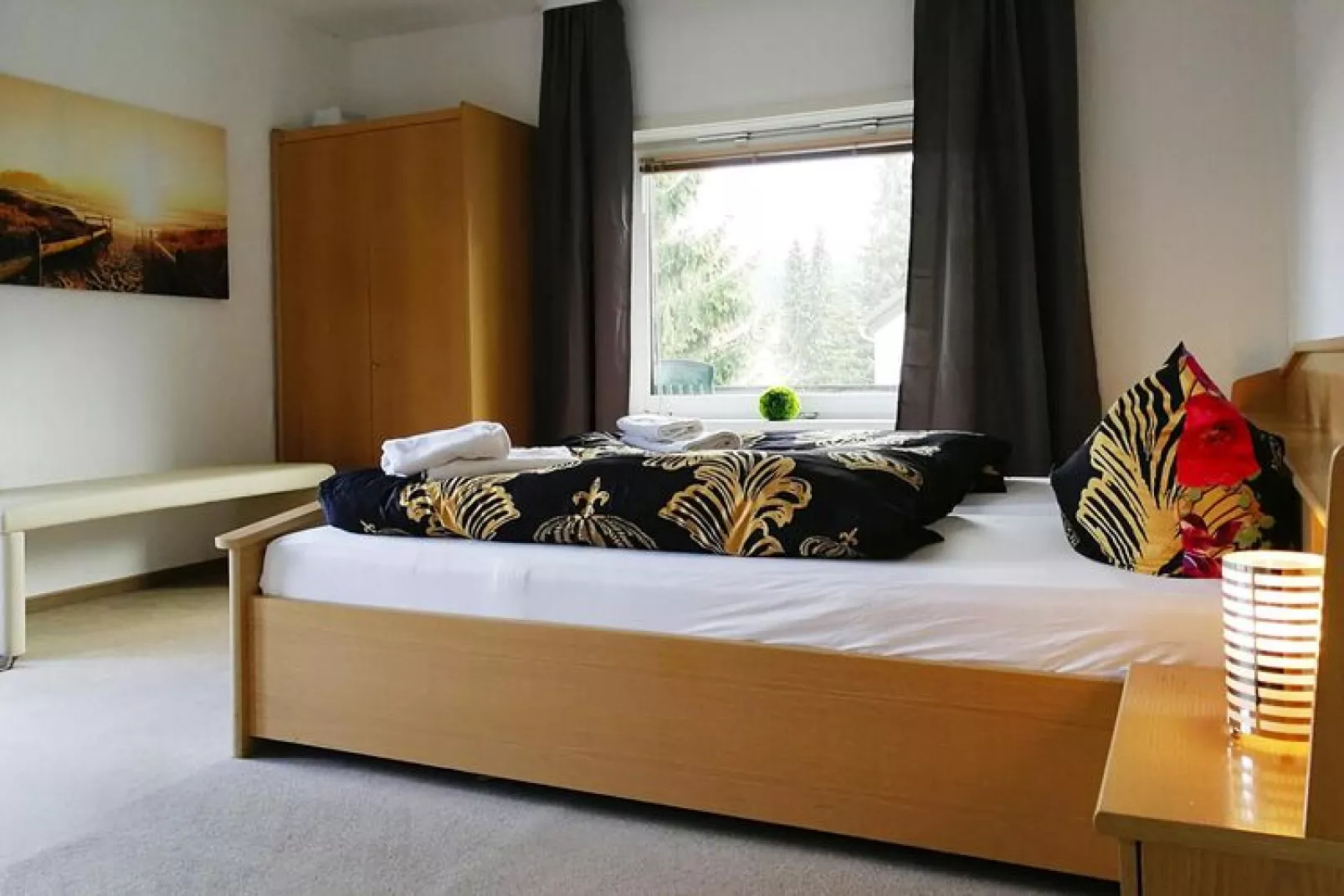 Kombination Bärenhütte  Hirschblick 10 Erw 2 Kinder-Slaapkamer