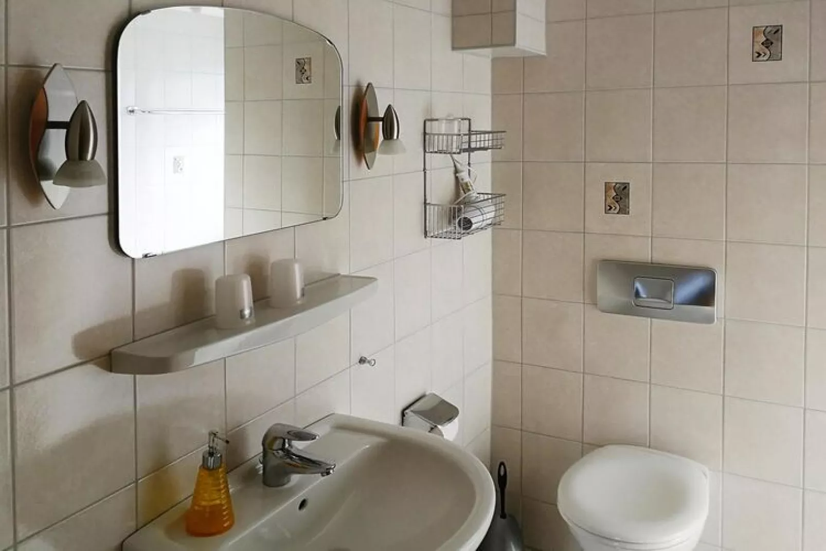 Kombination Bärenhütte  Hirschblick 10 Erw 2 Kinder-Badkamer
