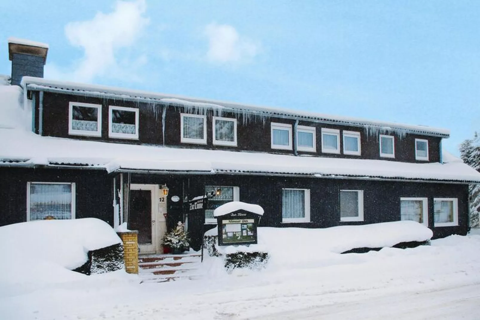 Kombination Bärenhütte  Hirschblick 10 Erw 2 Kinder-Exterieur winter